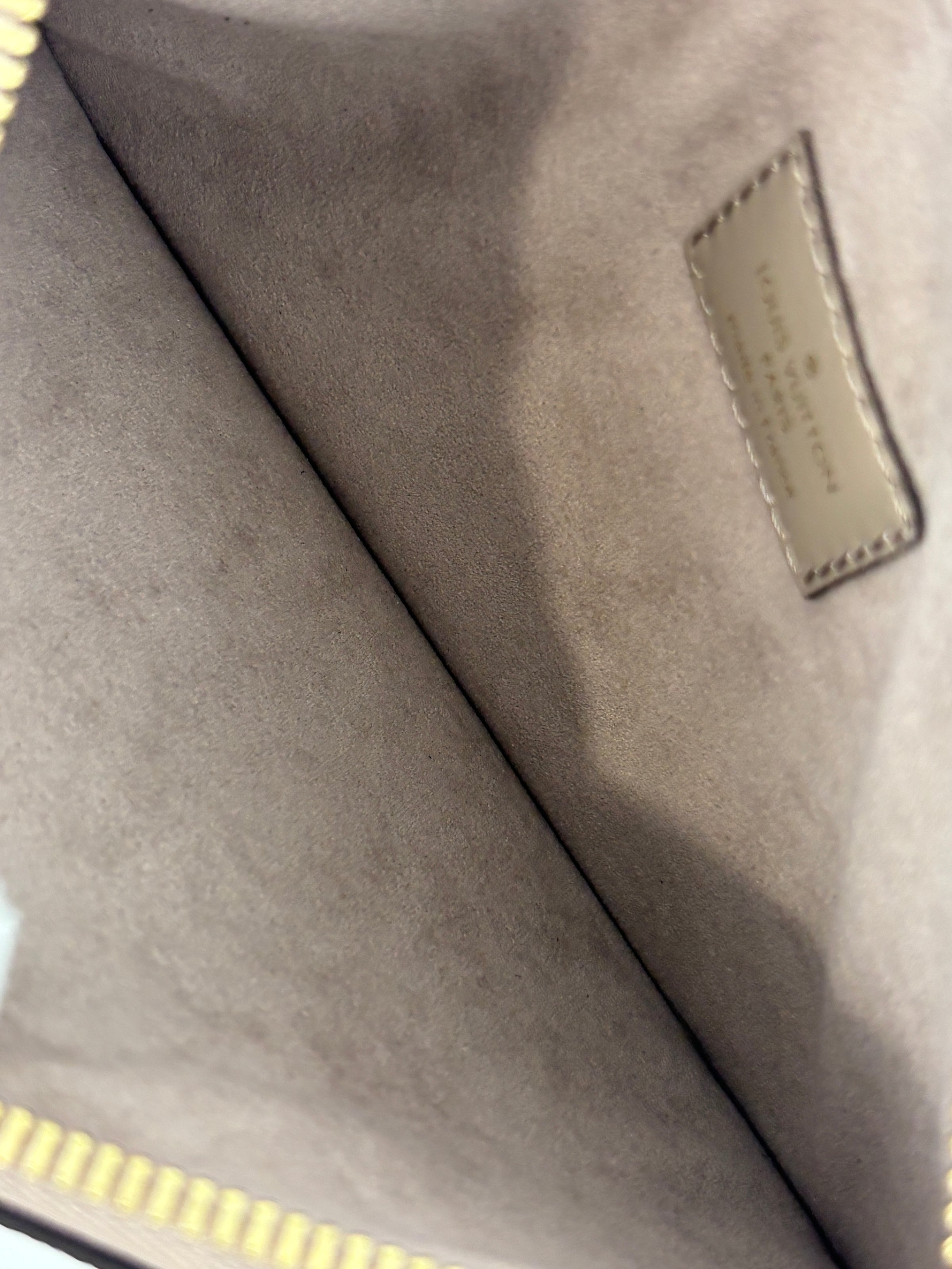 NeoNoe MM Bicolor Monogram Empreinte Leather in Tourterelle / Creme (RFID)