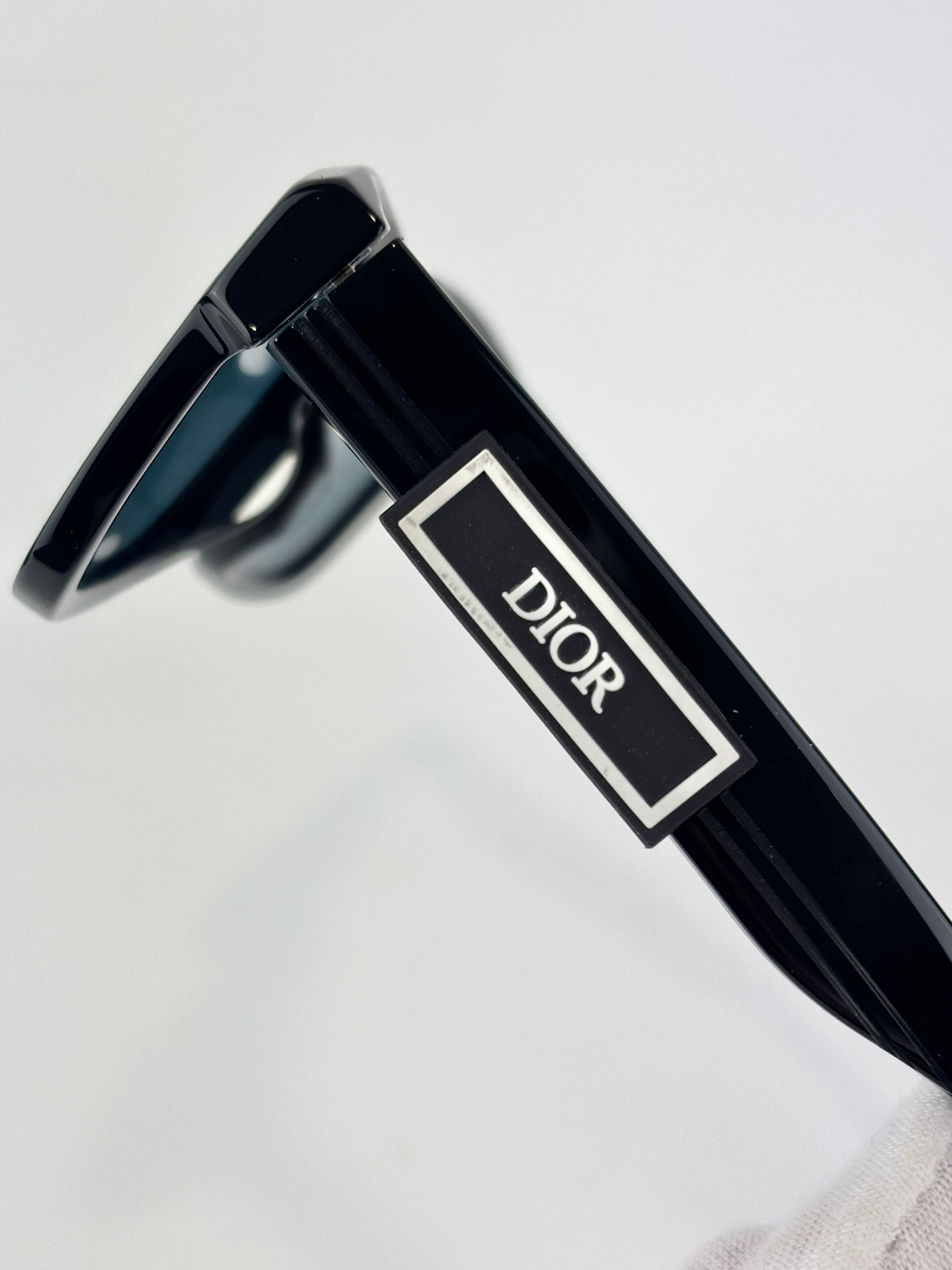DiorSymbol S1I Bold Rectangular Sunglasses (Black Acetate / Silver-Tone Signature Hardware)
