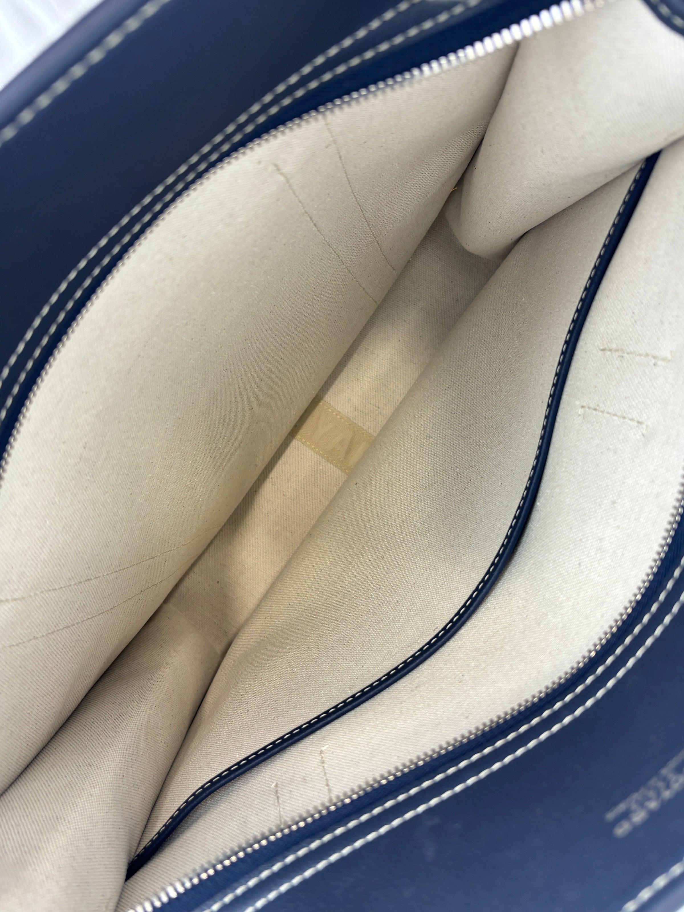 Bourgogne MM Bleu Marine Tote