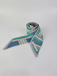 Tresses H Silk Twilly in Bleu Jean/ Gris Perle/ Vert