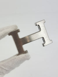 32mm H Brushed Palladium Belt Buckle & Etain Togo / Black Box 135 Reversible Leather Strap Size 90