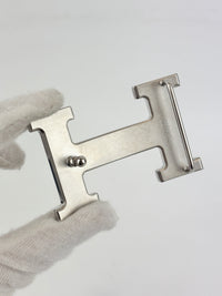 32mm H Brushed Palladium Belt Buckle & Etain Togo / Black Box 135 Reversible Leather Strap Size 90