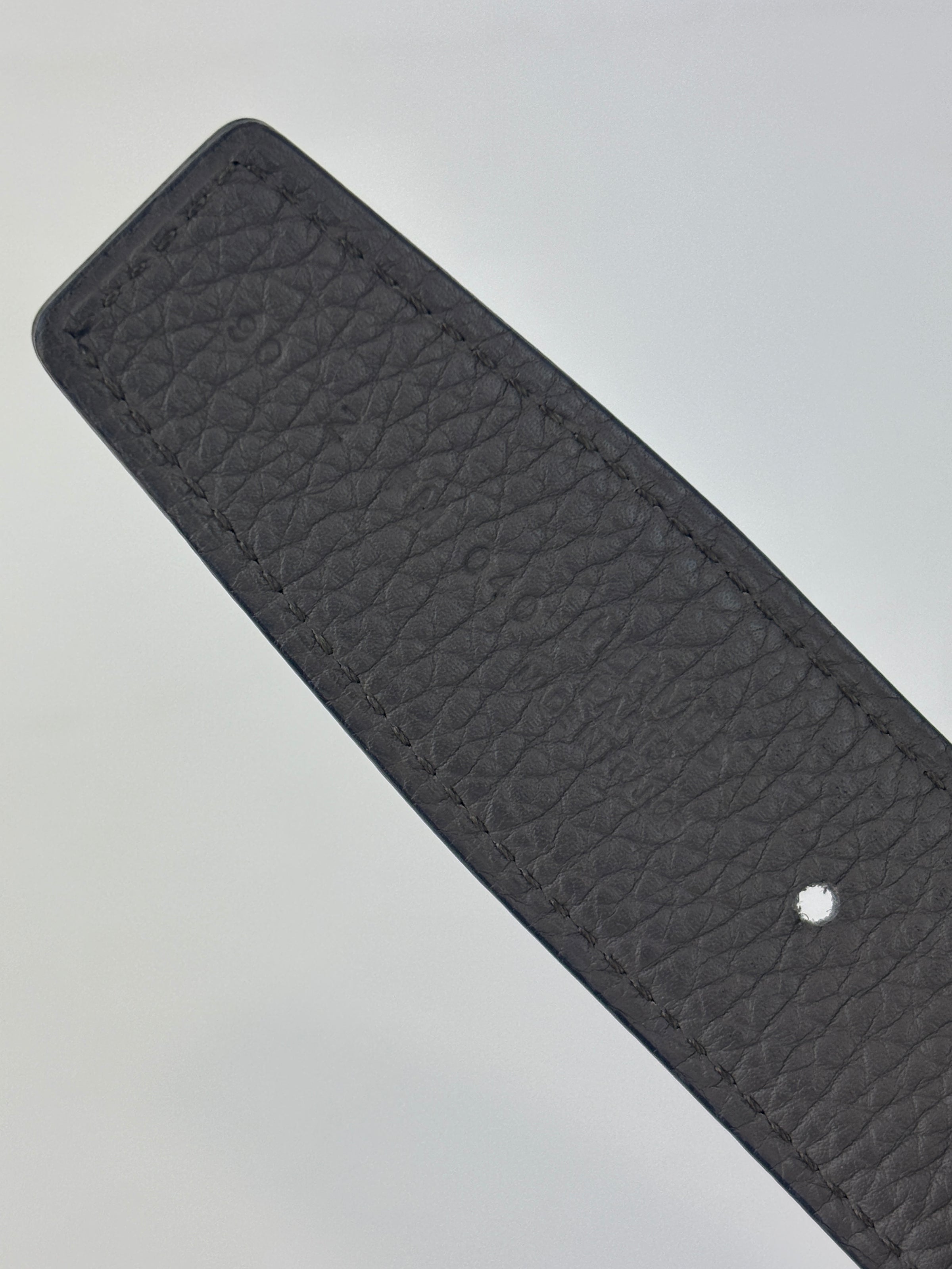 32mm H Brushed Palladium Belt Buckle & Etain Togo / Black Box 135 Reversible Leather Strap Size 90