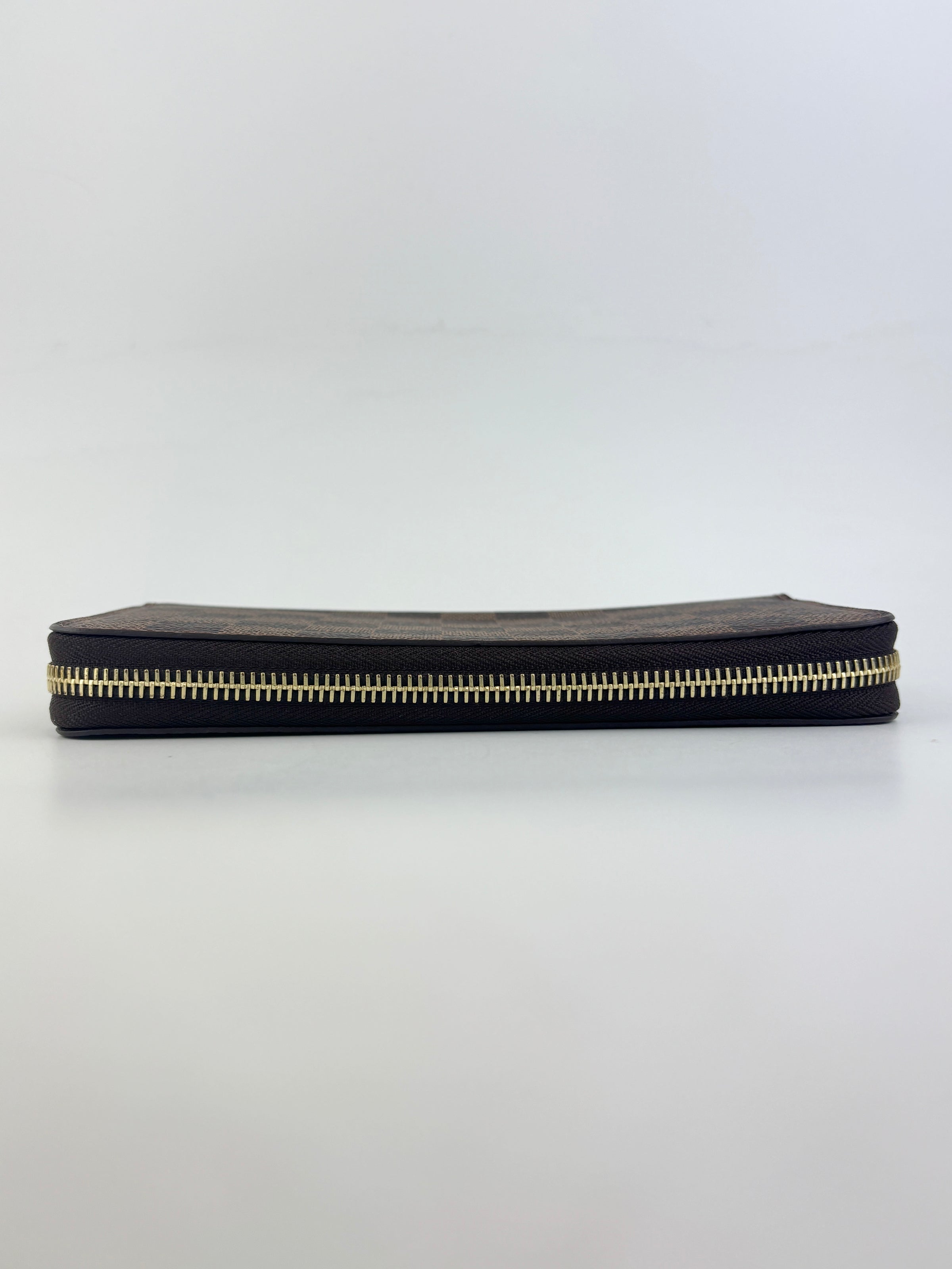 N41661 Zippy Wallet Damier Ebene
