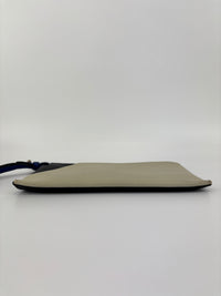 Togo Cabavertige 24 Pouch Noir, Gris Perle & Bleu Electrique