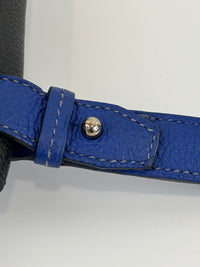 Togo Cabavertige 24 Pouch Noir, Gris Perle & Bleu Electrique