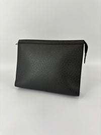 Pochette Voyage Clutch in Taiga Leather