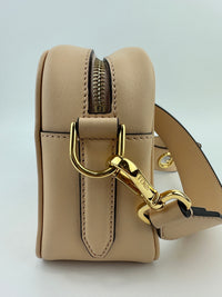 Vitello Century Opaco F is Fendi Beige Camera Case Bag