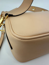 Vitello Century Opaco F is Fendi Beige Camera Case Bag