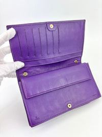 8MO219 紫色纳帕革标志压花长款链条钱包