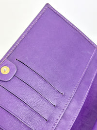 8MO219 紫色纳帕革标志压花长款链条钱包