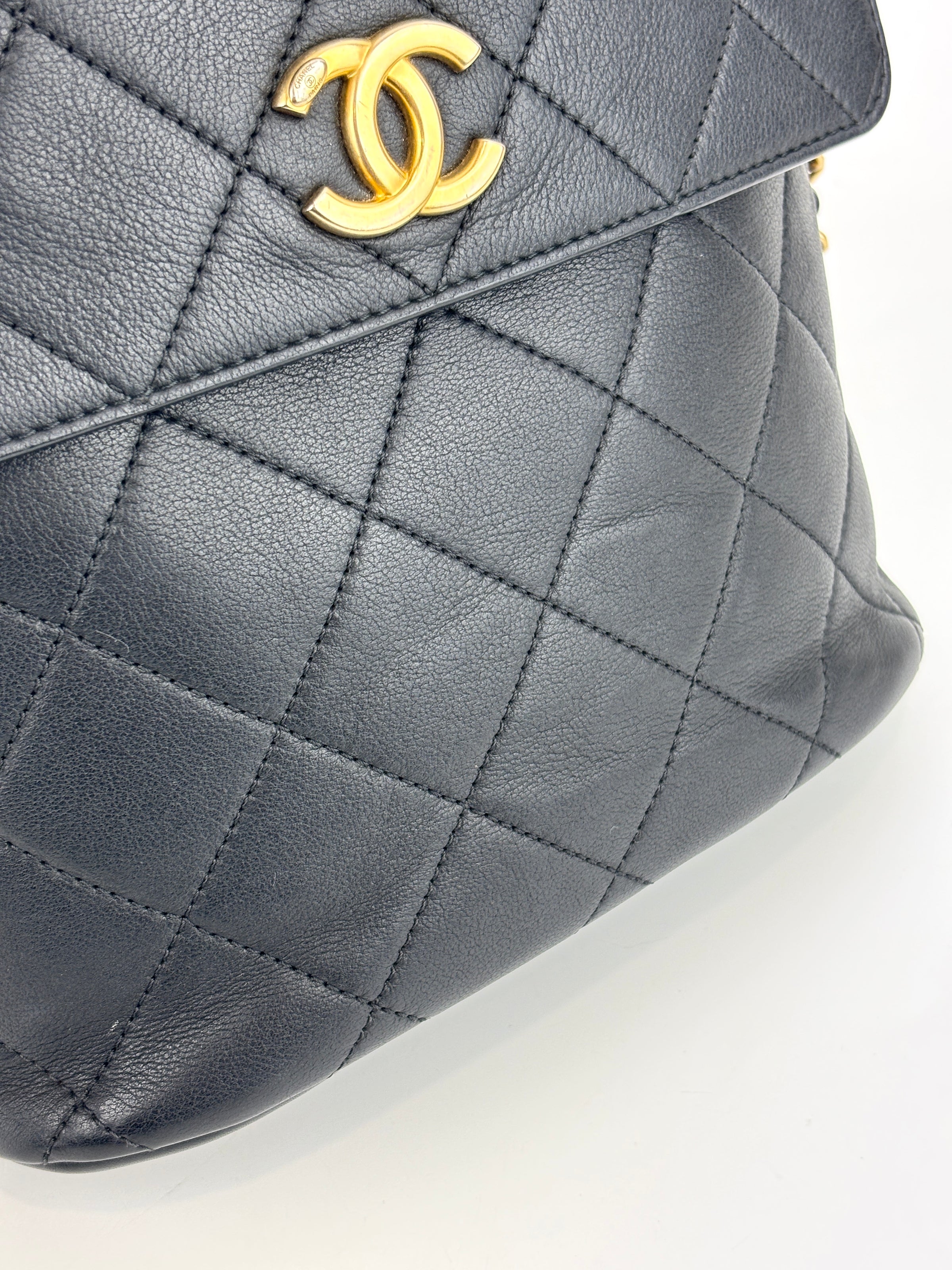 AS2504 Quilted Calfskin Small Leather Chain Hobo AGH - Glampot