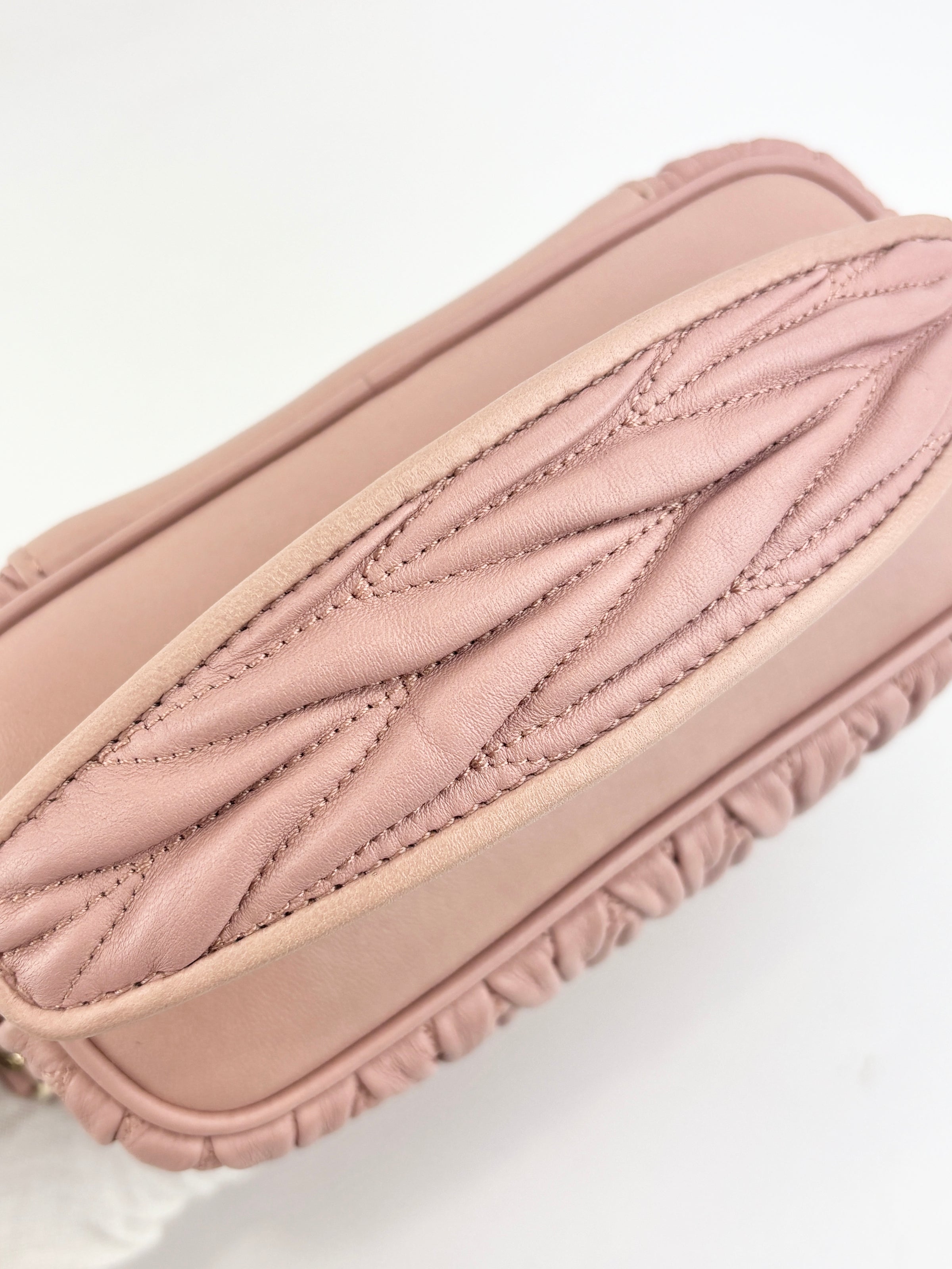 5BH122 Matelassé Nappa Leather Vanity Crossbody Bag Orchid Pink GHW