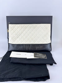 Gabrielle Large O Case Clutch in Black / Off White Aged Calfskin