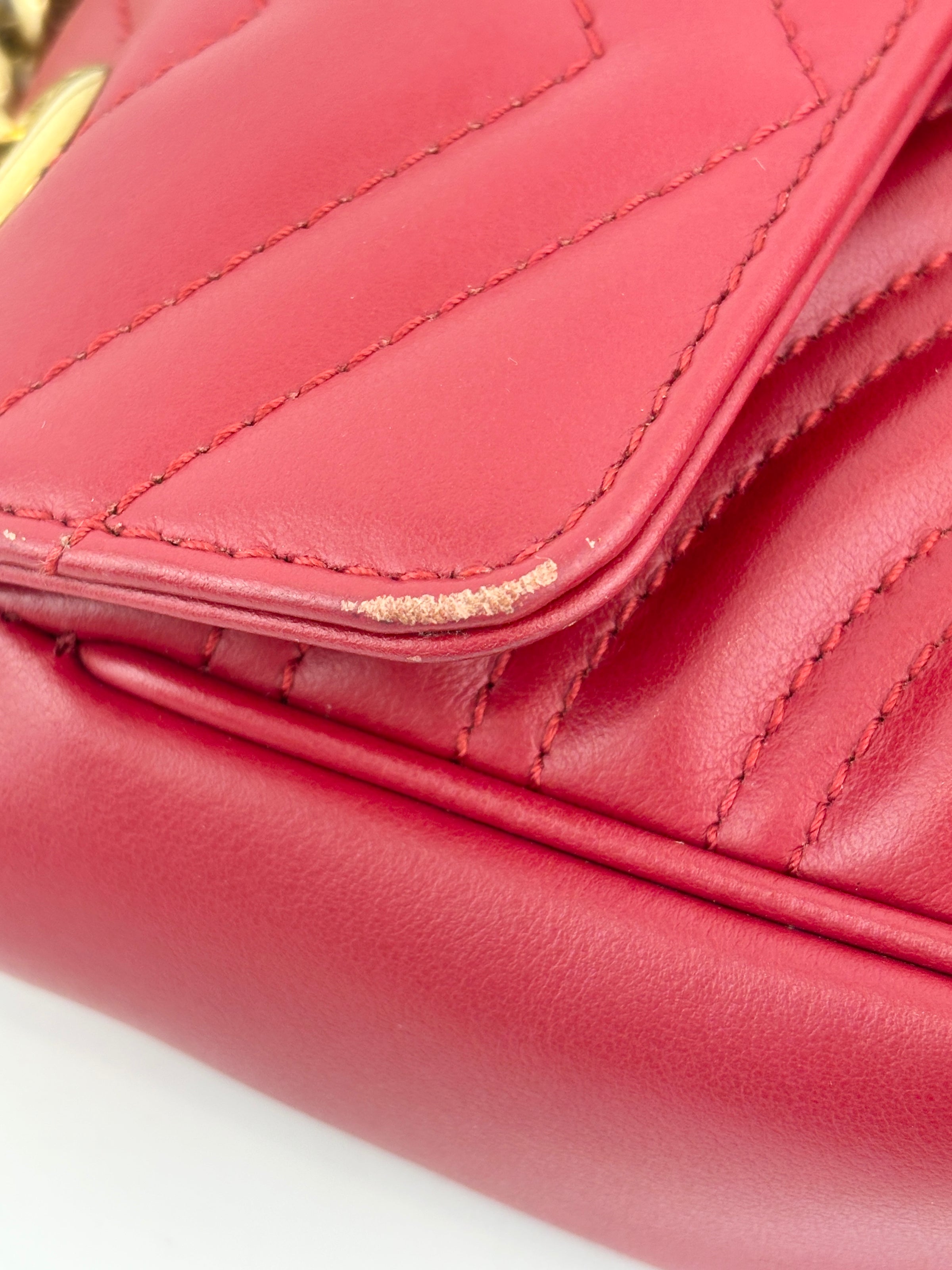 446744 GG Marmont Matelassé Small Flap Shoulder Bag Hibiscus Red Calfskin / Antique Gold Hardware
