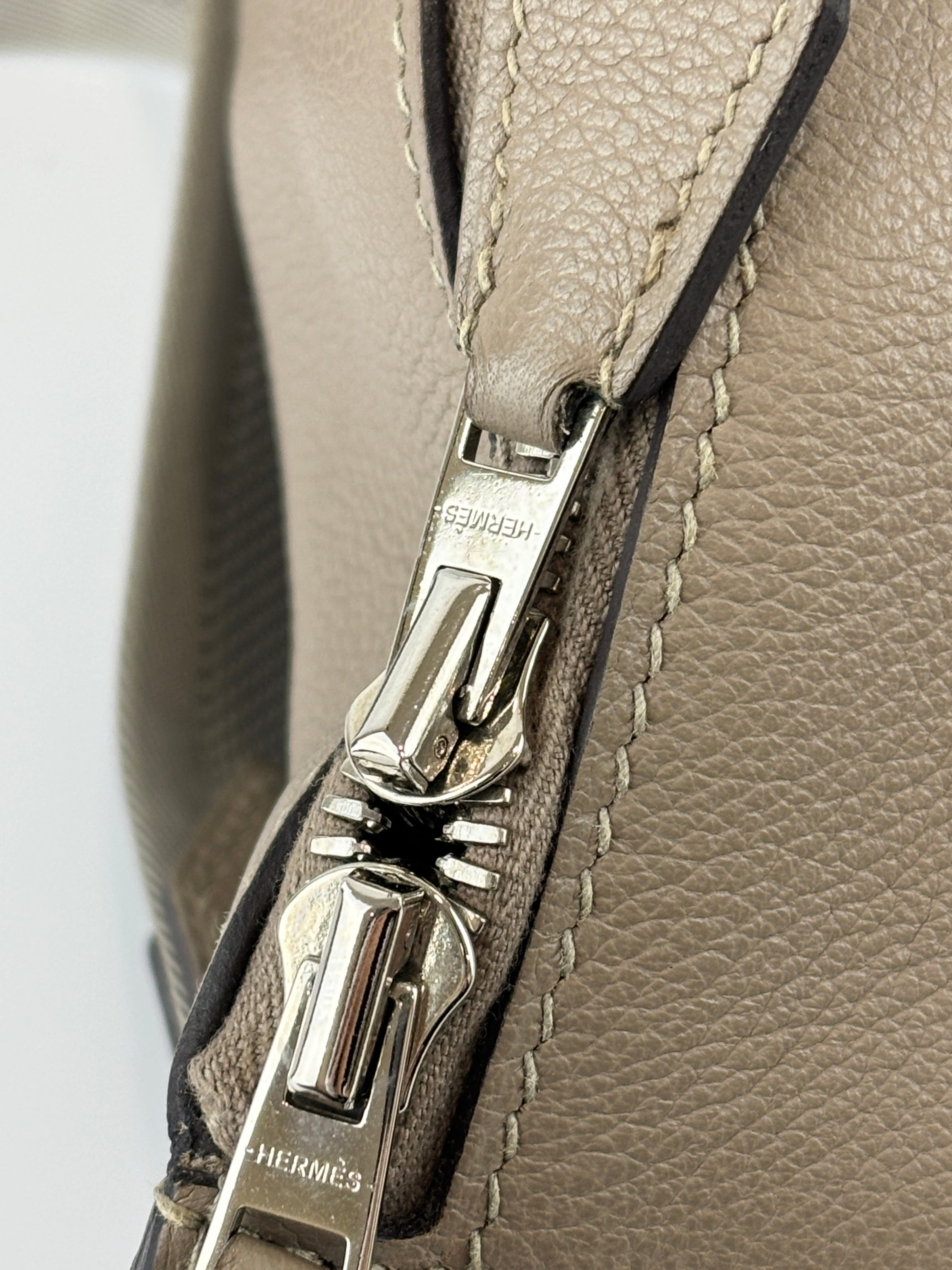 Cityslide Cross PM Bag in Etoupe