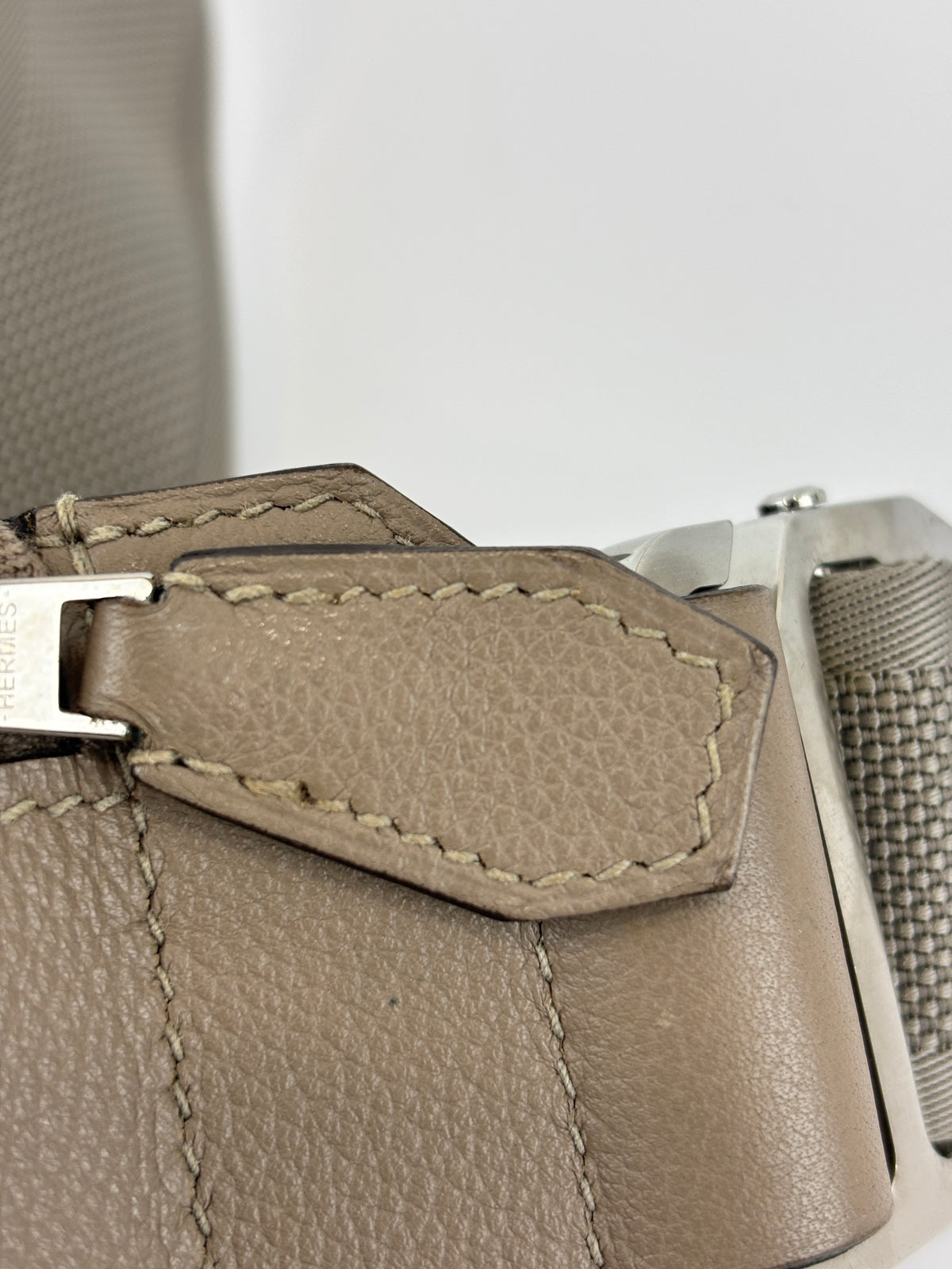 Cityslide Cross PM Bag in Etoupe