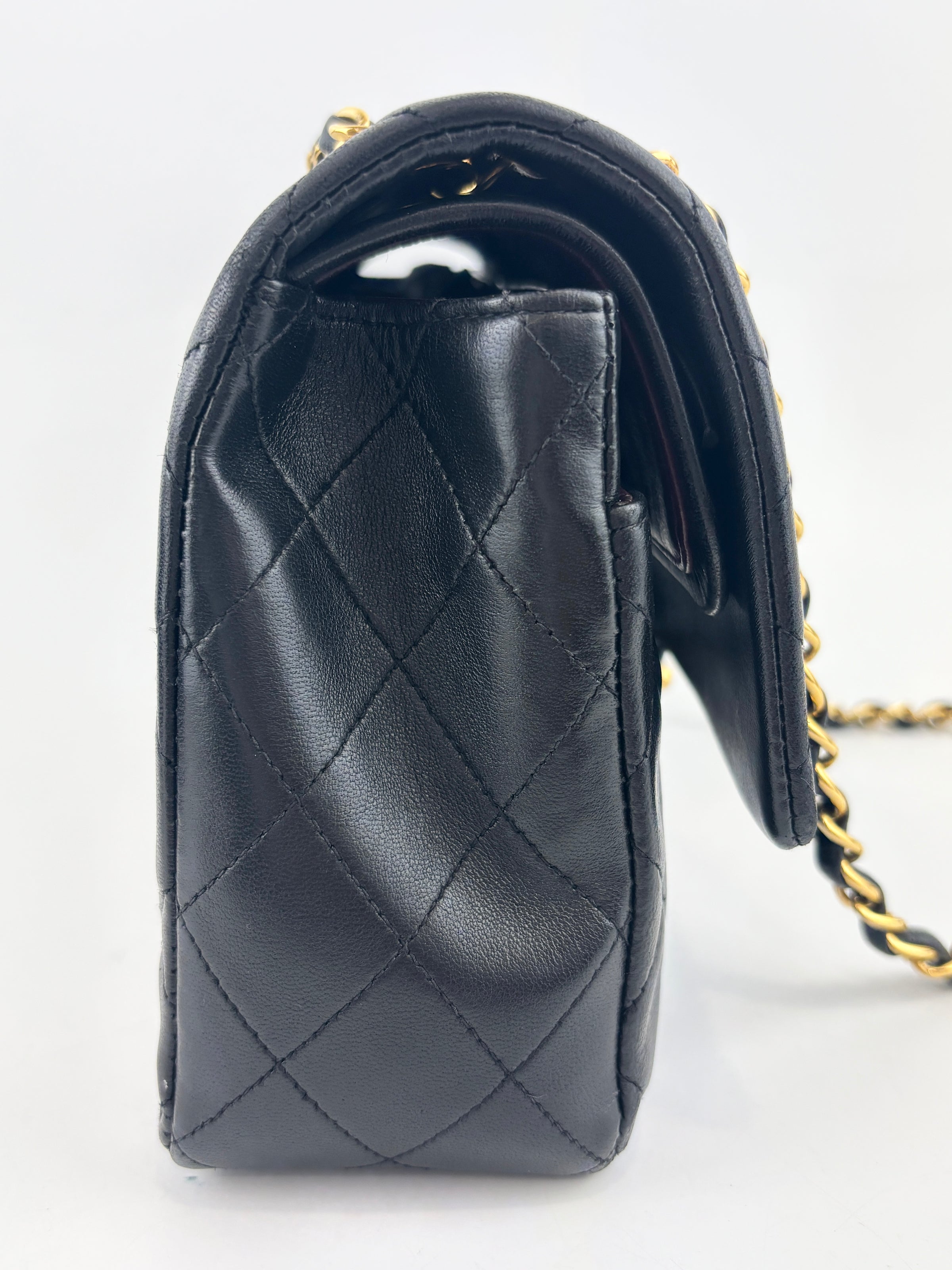 Vintage Medium Black Lambskin Classic Double Flap GHW