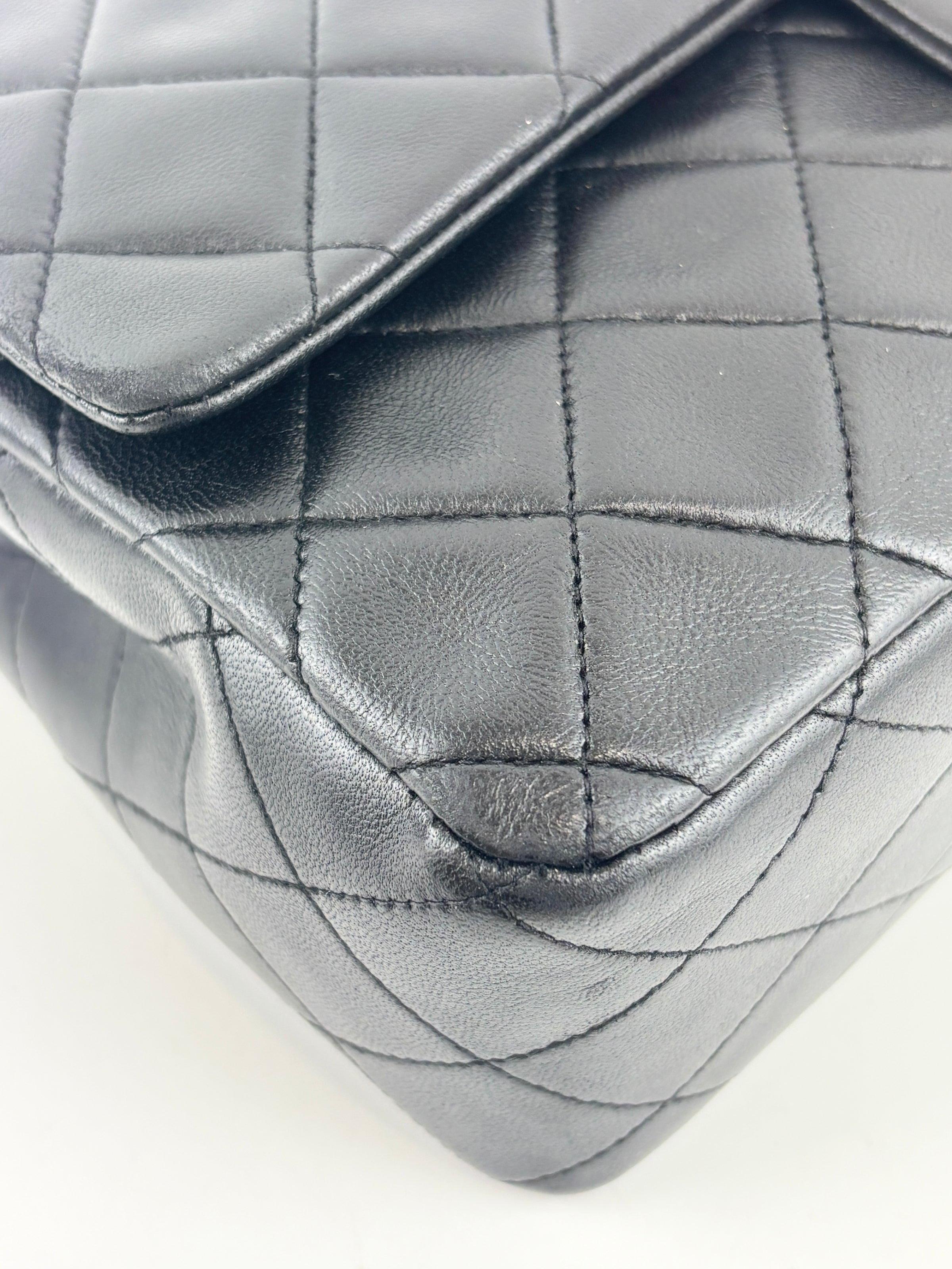 Vintage Medium Black Lambskin Classic Double Flap GHW