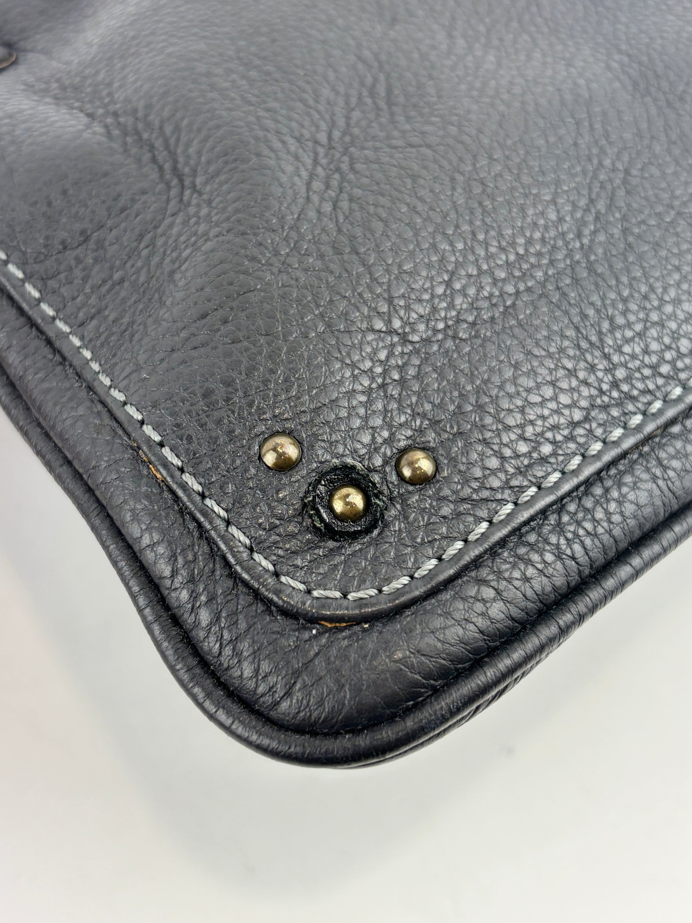 Betty Flat Zipper Clutch Dark Grey