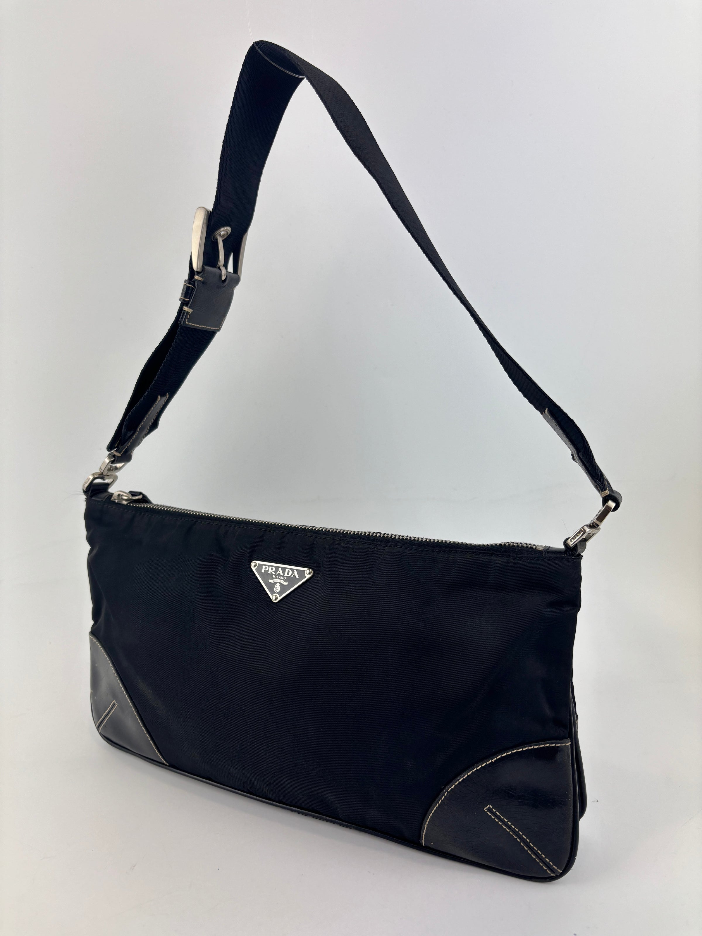 Vintage 2000s Black Nylon & Leather Sporty Shoulder Pochette