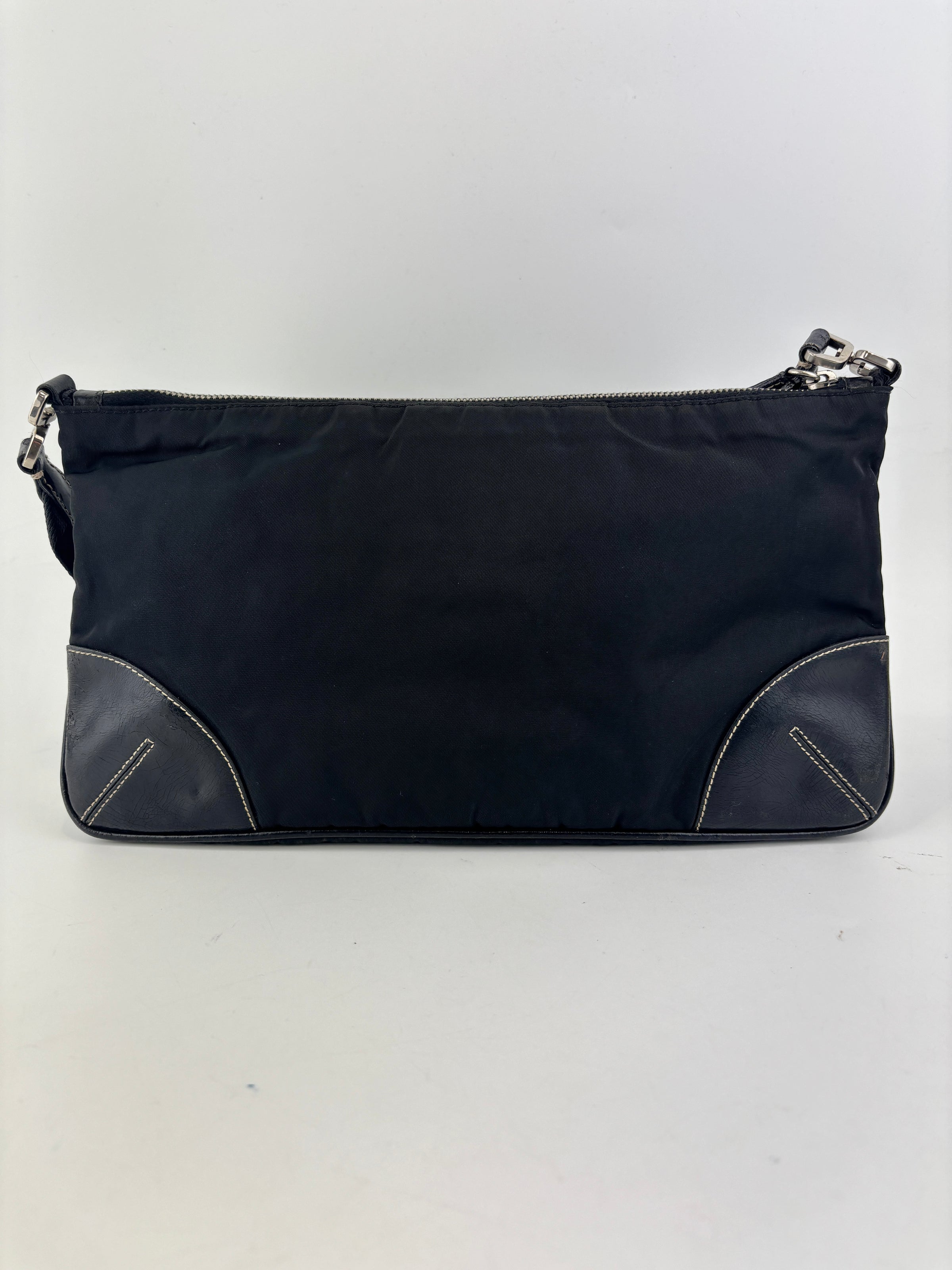 Vintage 2000s Black Nylon & Leather Sporty Shoulder Pochette