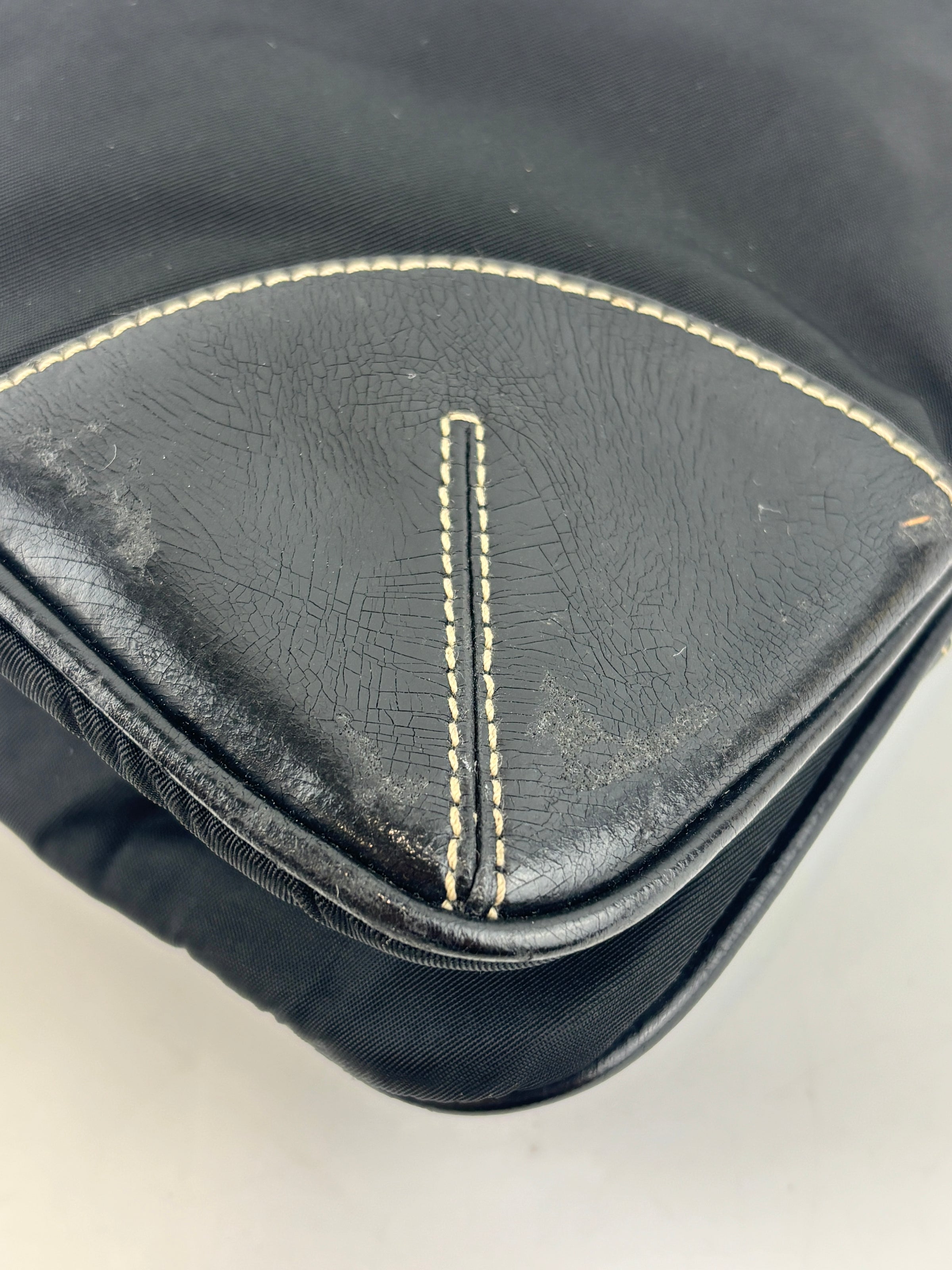 Vintage 2000s Black Nylon & Leather Sporty Shoulder Pochette