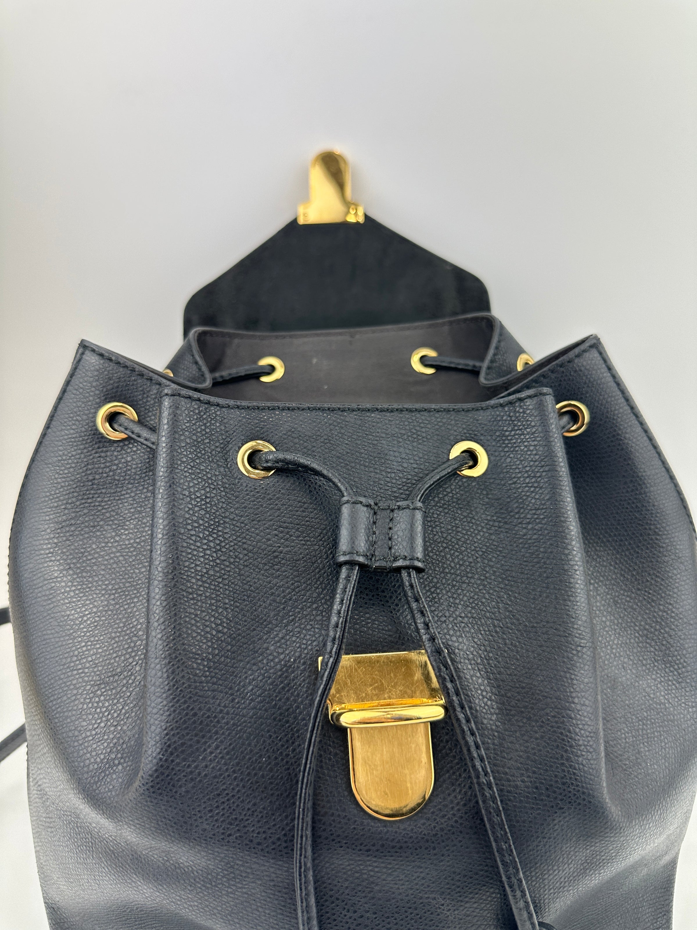 Vitello Cruise F is Fendi Black Drawstring Backpack