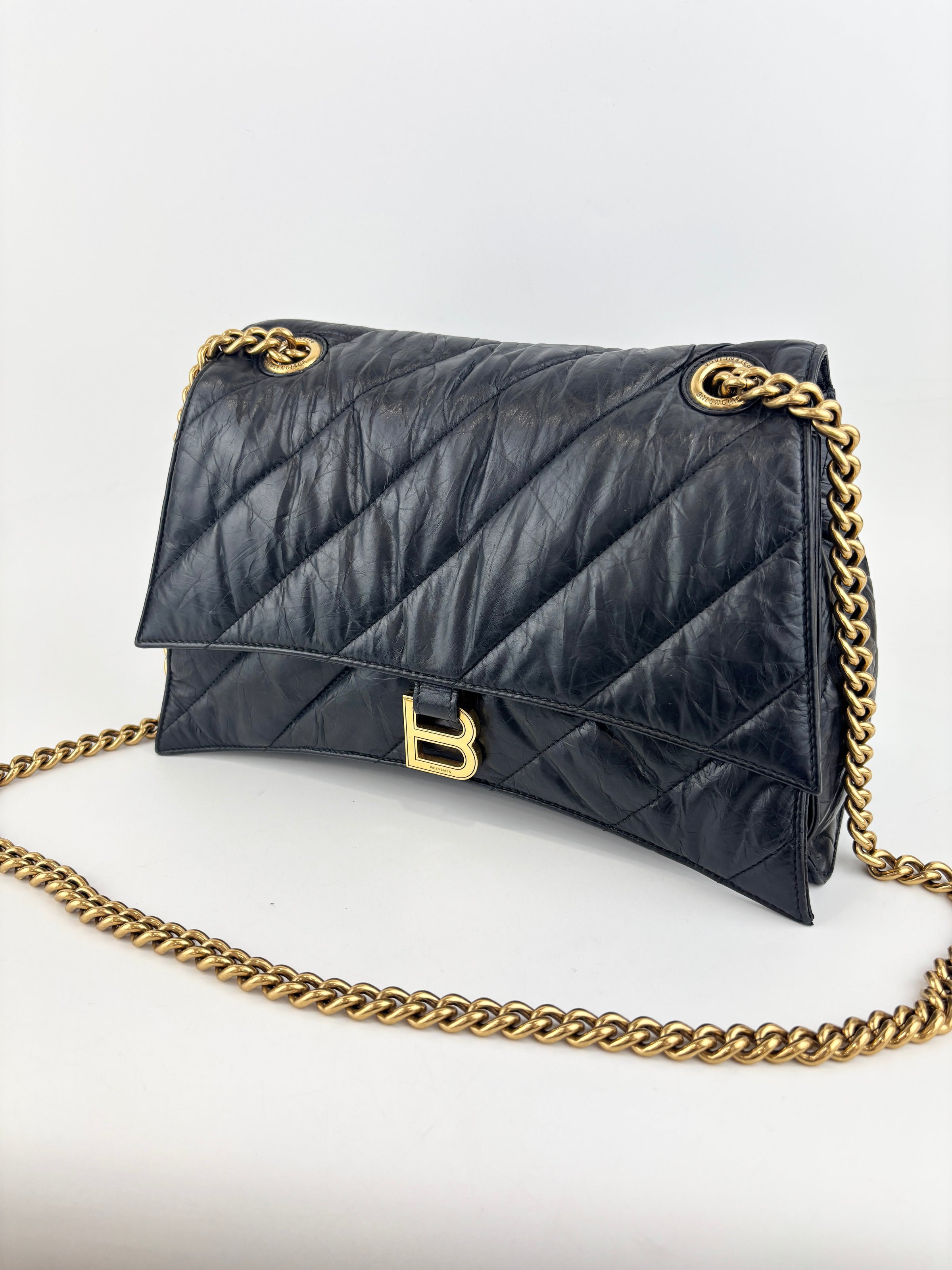Crush Medium Leather Shoulder Bag