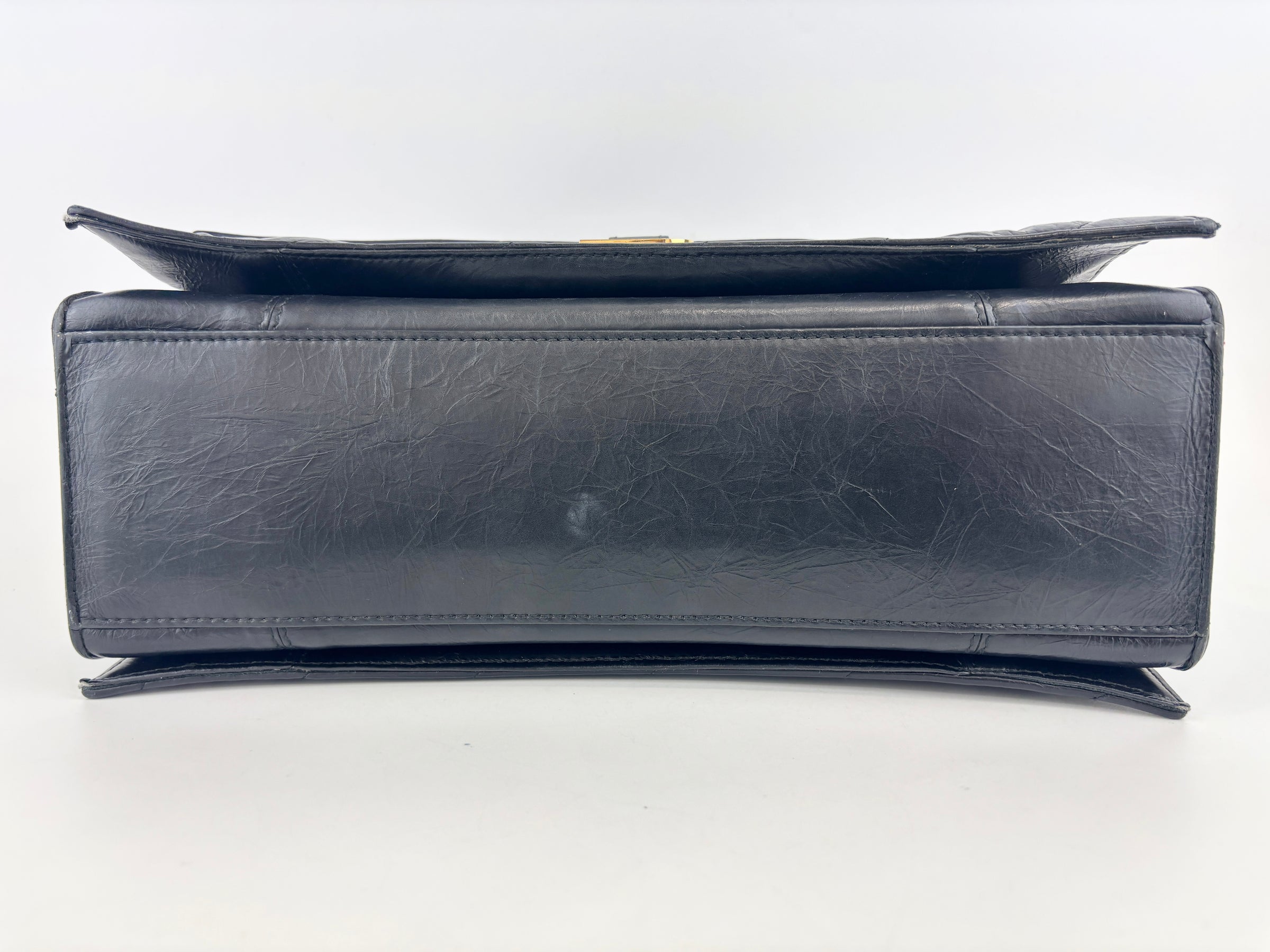 Crush Medium Leather Shoulder Bag