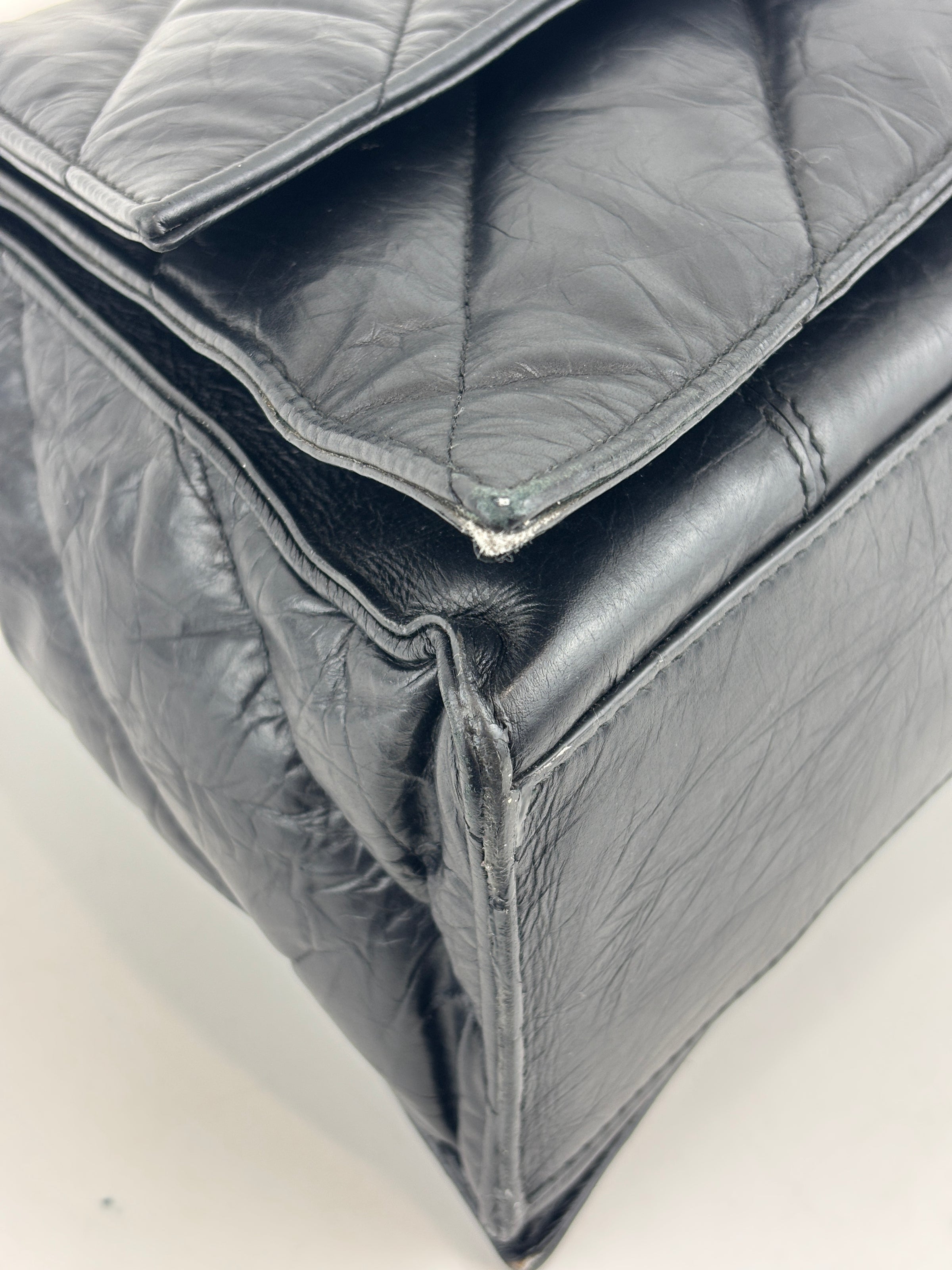 Crush Medium Leather Shoulder Bag