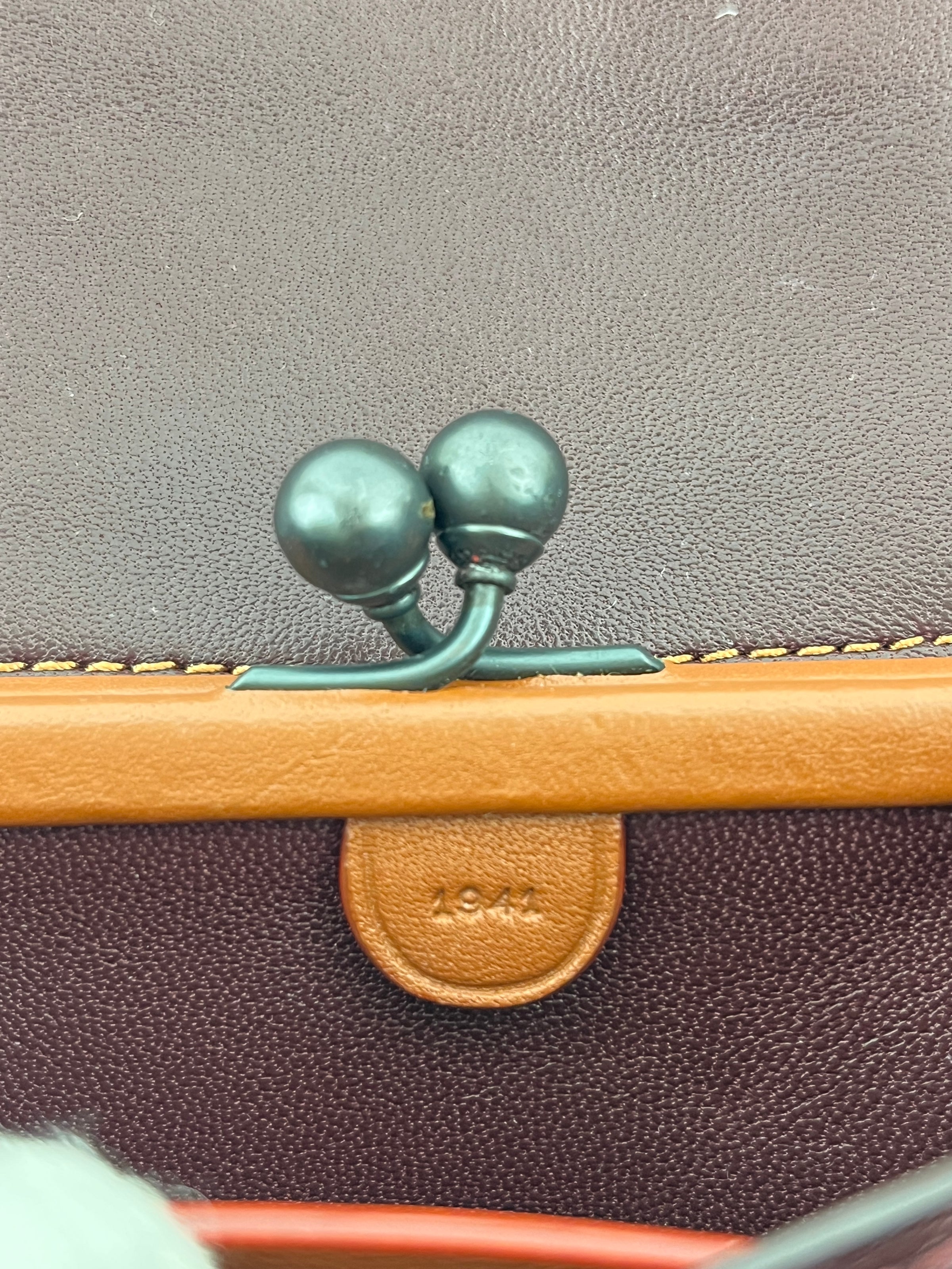 38197 Dinky Bag in Tea Rose