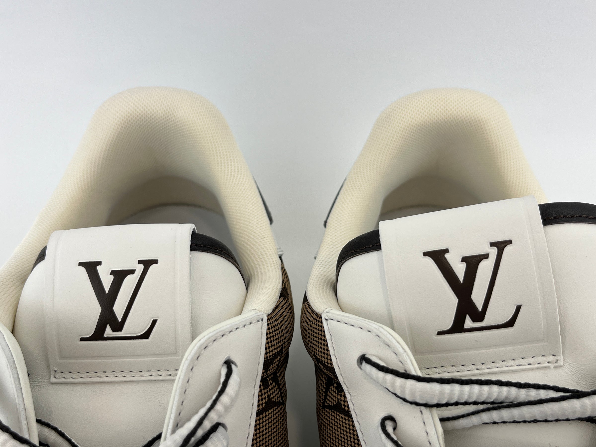1ABF4L Rivoli Sneakers White with Vintage Monogram Size 9