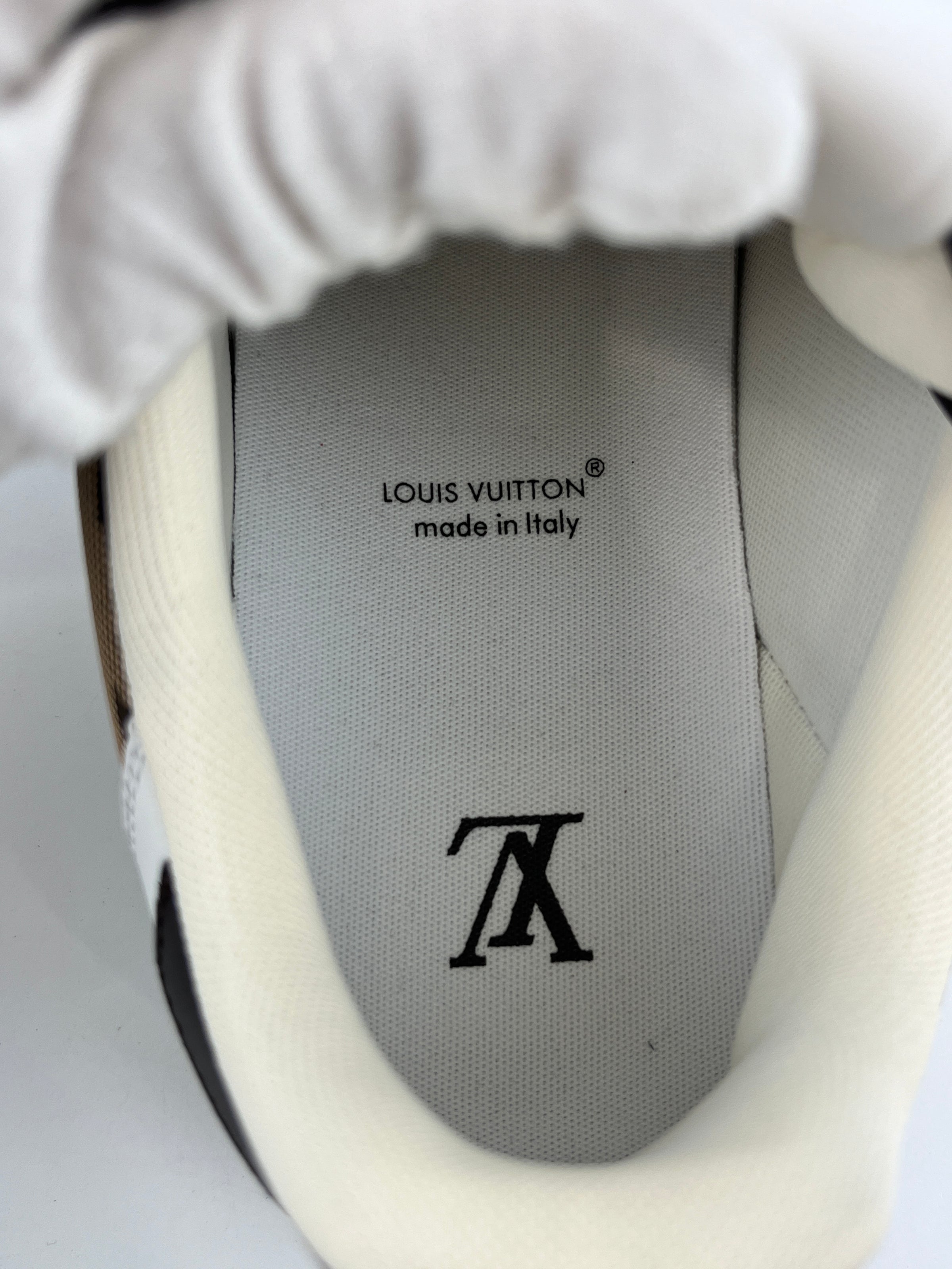 1ABF4L Rivoli Sneakers White with Vintage Monogram Size 9