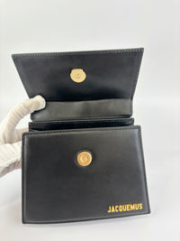 Le Chiquito Moyen Top Handle Bag in Black