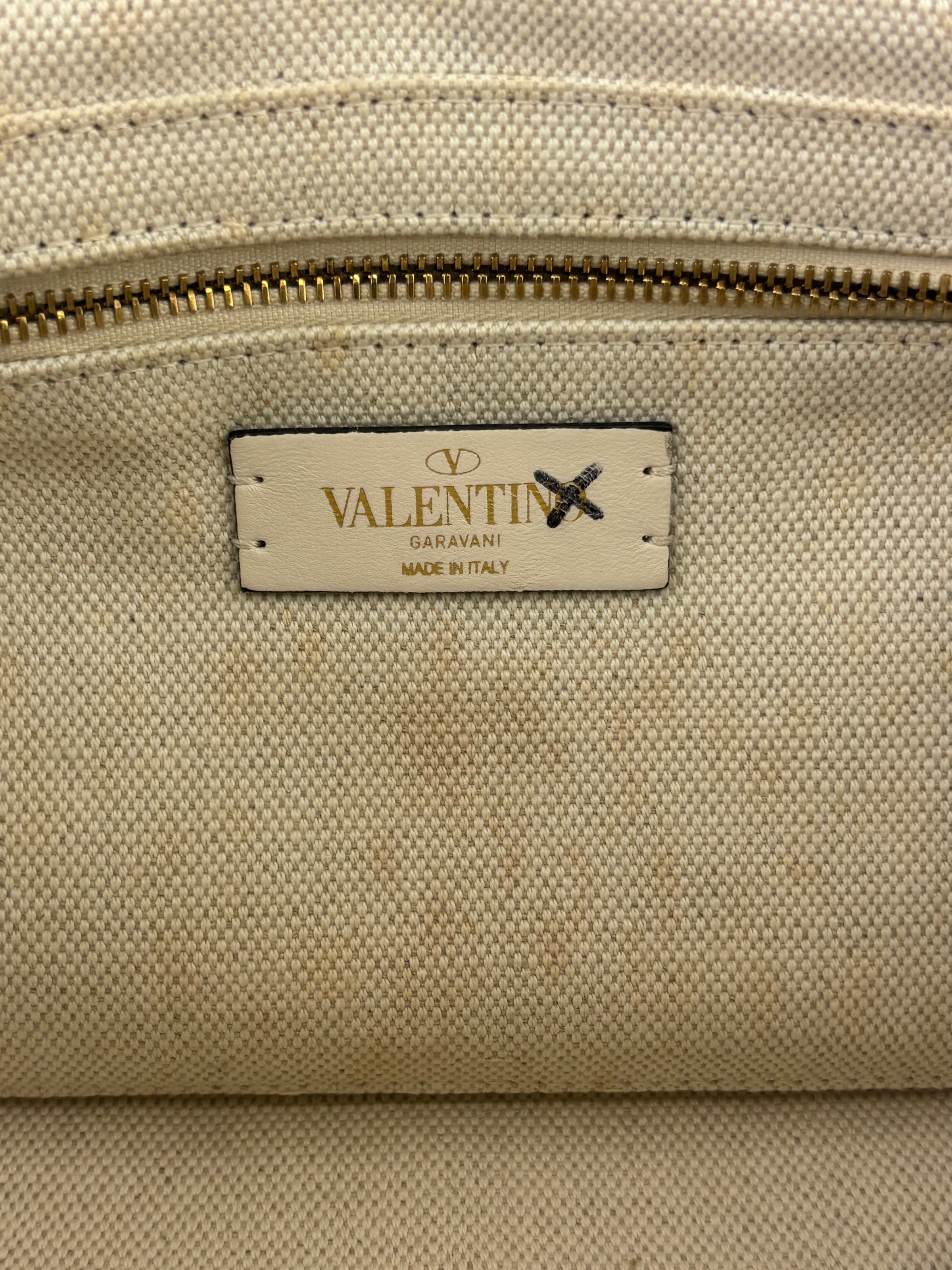 Off White Lurex Knit Fabric Roman Stud Shoulder Bag