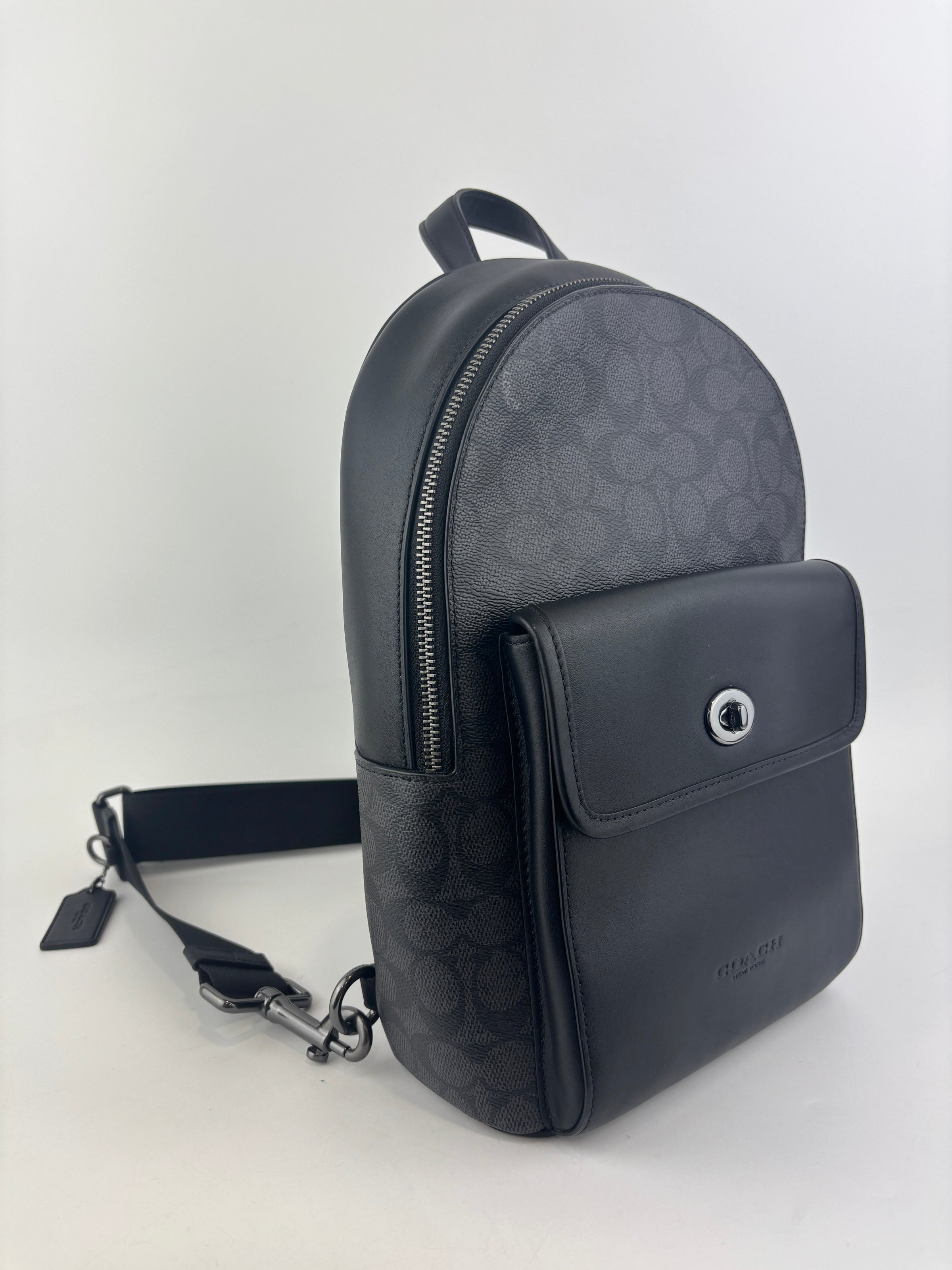 Turnlock Sling Pack Black in Signature Canvas