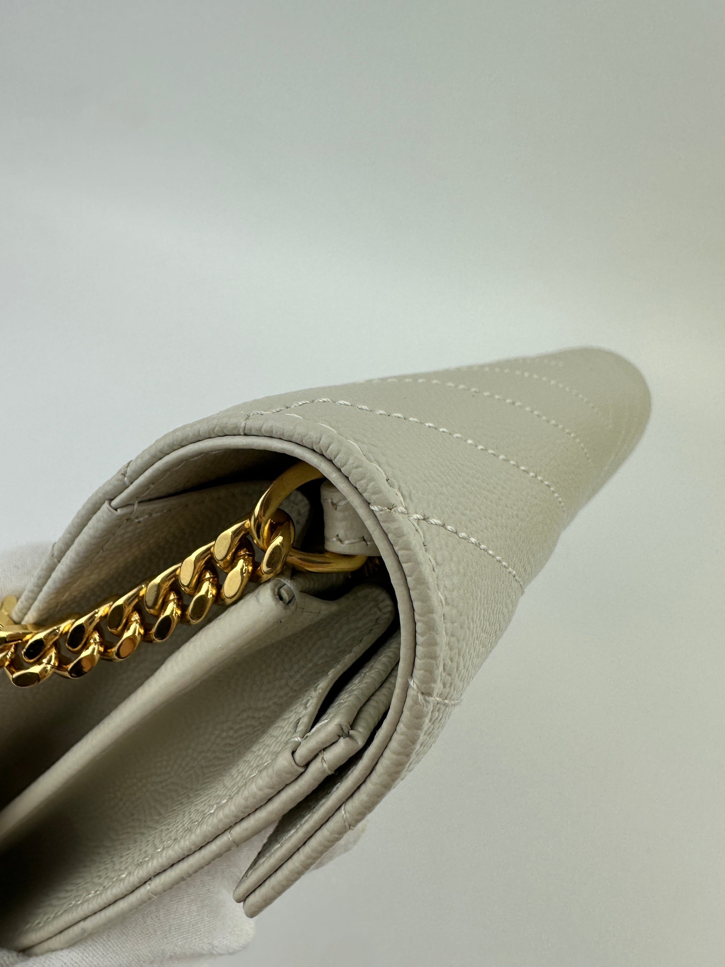 Classic Cassandre Grain De Poudre Leather Blanc Vintage Chain Wallet