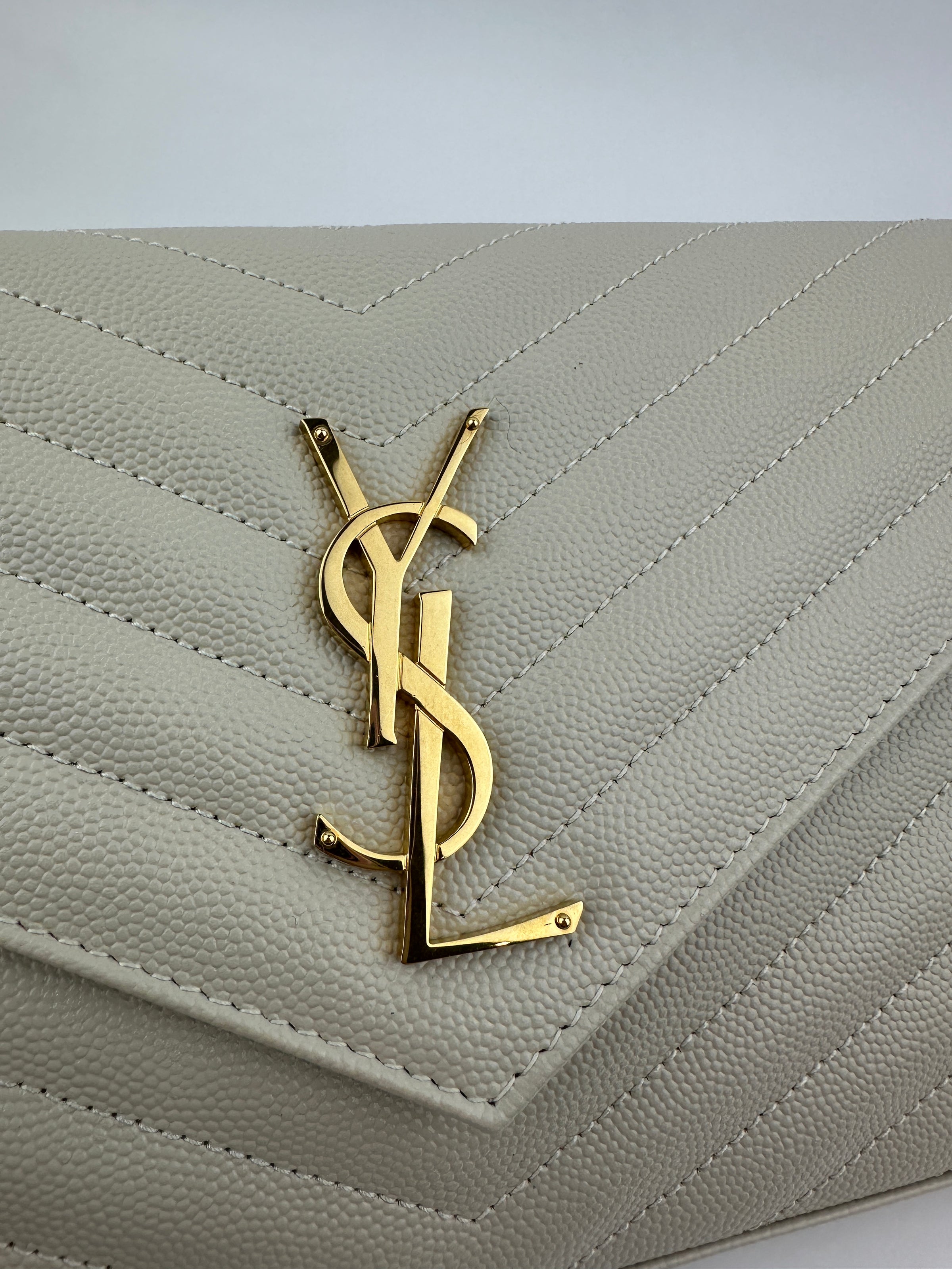 Classic Cassandre Grain De Poudre Leather Blanc Vintage Chain Wallet