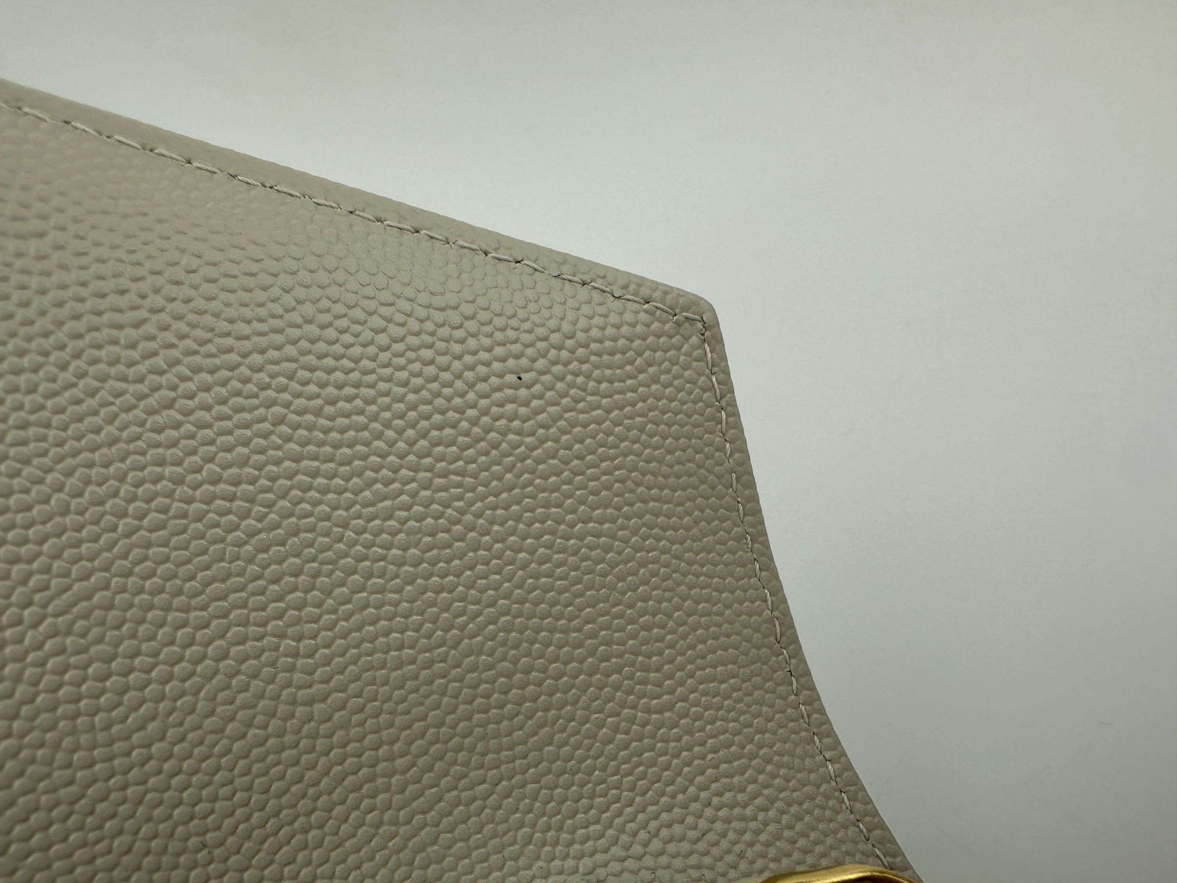 Classic Cassandre Grain De Poudre Leather Blanc Vintage Chain Wallet