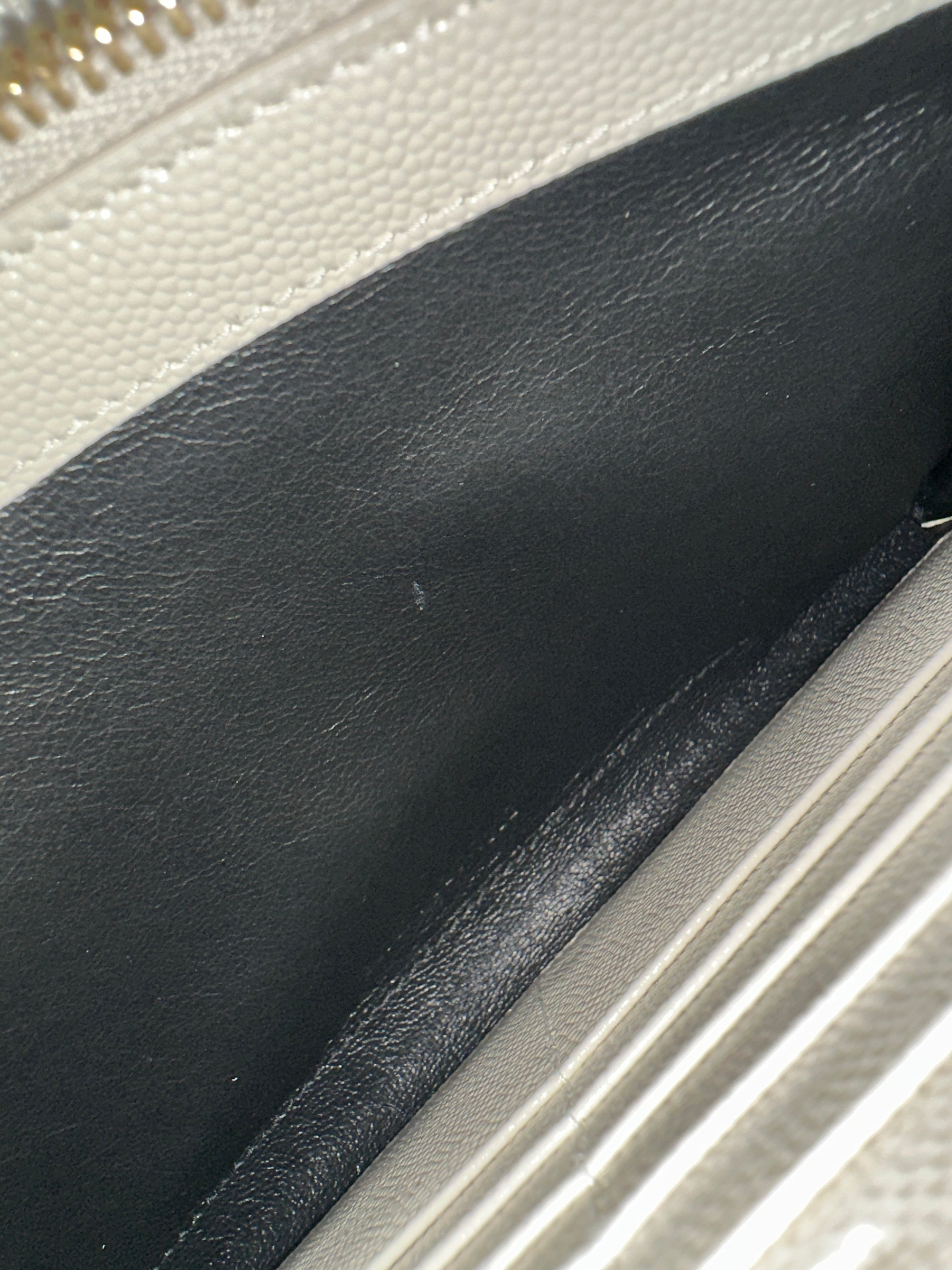 Classic Cassandre Grain De Poudre Leather Blanc Vintage Chain Wallet