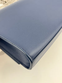 Blue 364021 Kate Medium in Grain De Poudre Embossed Leather