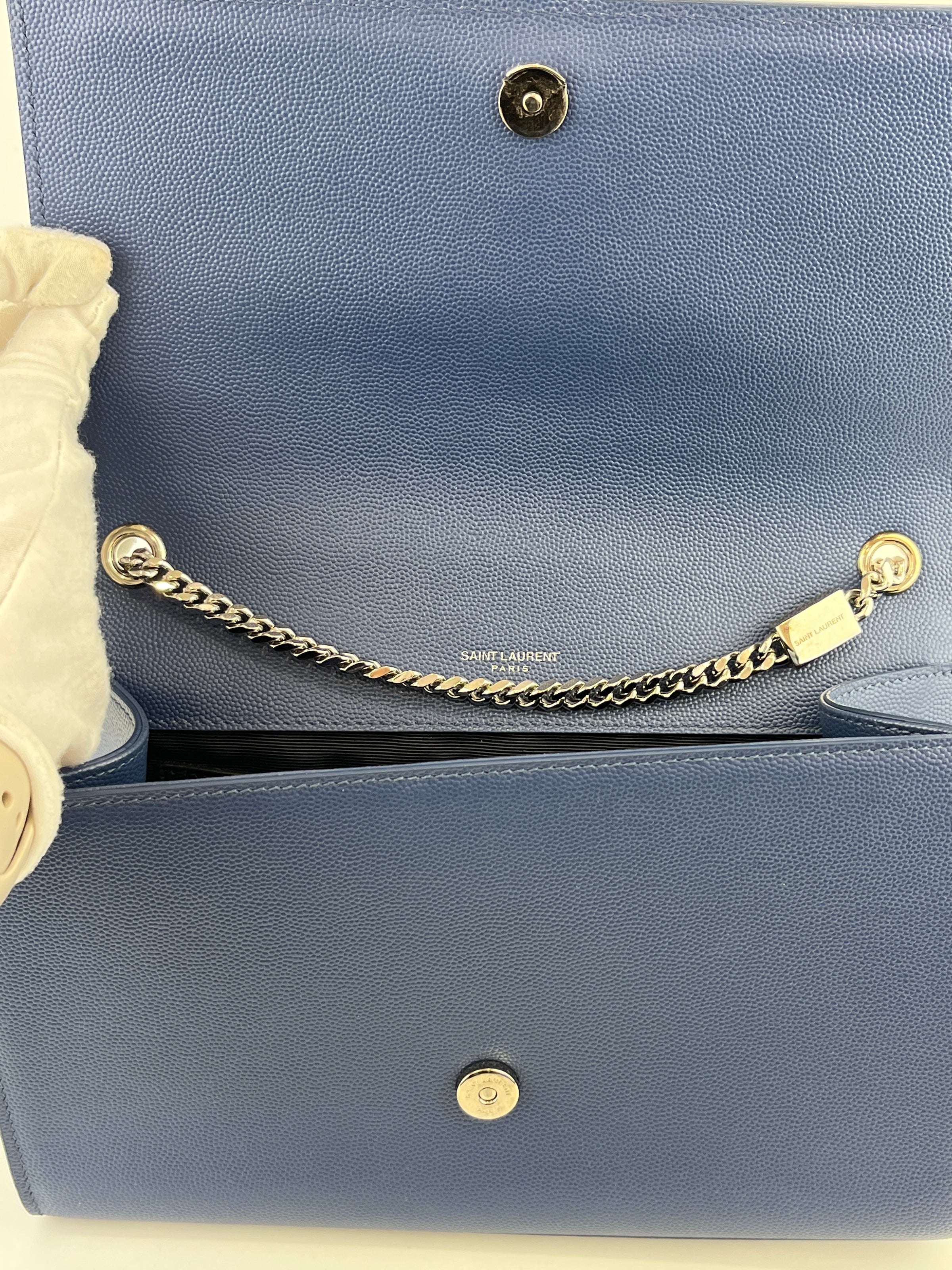 Blue 364021 Kate Medium in Grain De Poudre Embossed Leather