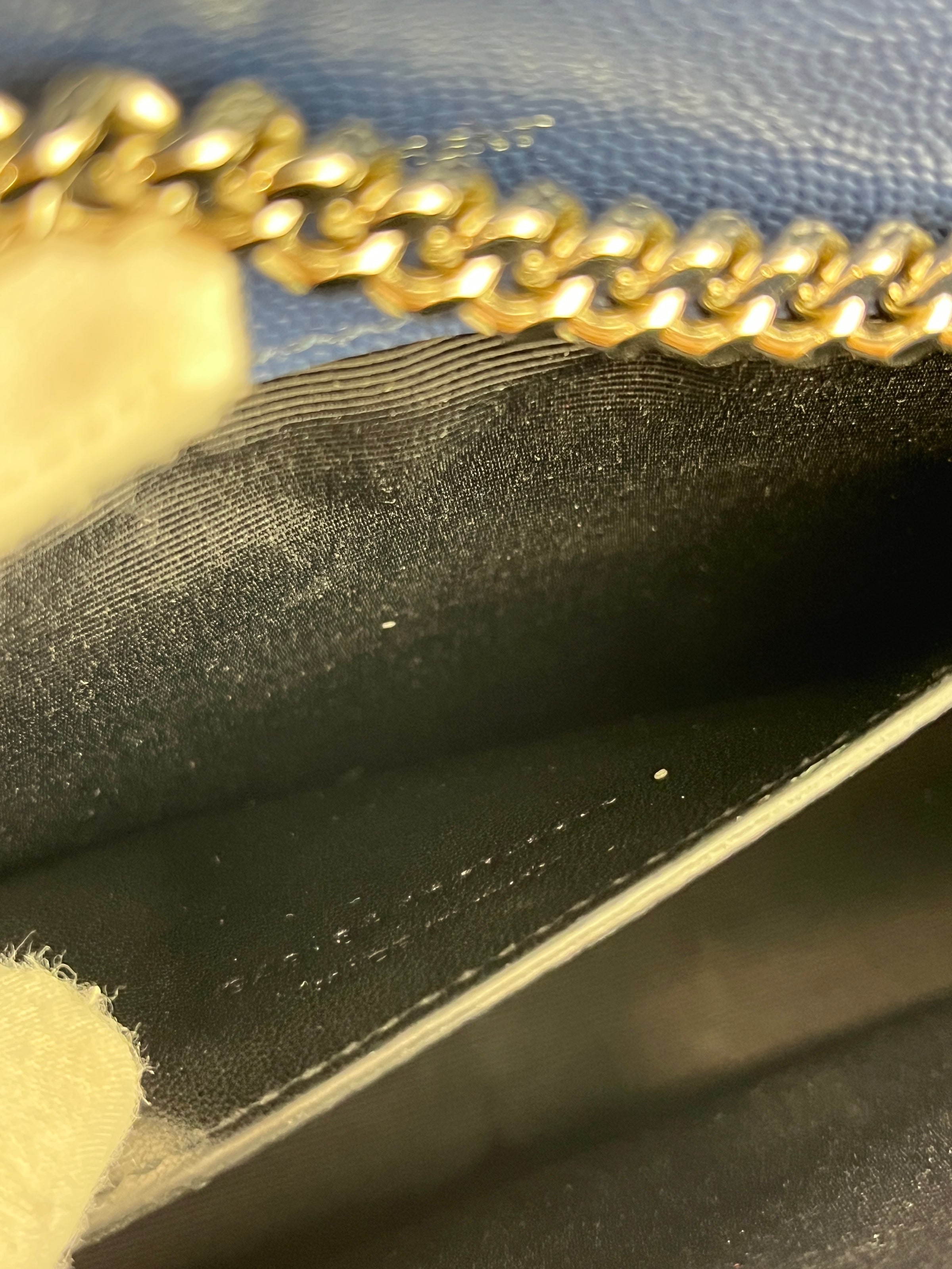 Blue 364021 Kate Medium in Grain De Poudre Embossed Leather