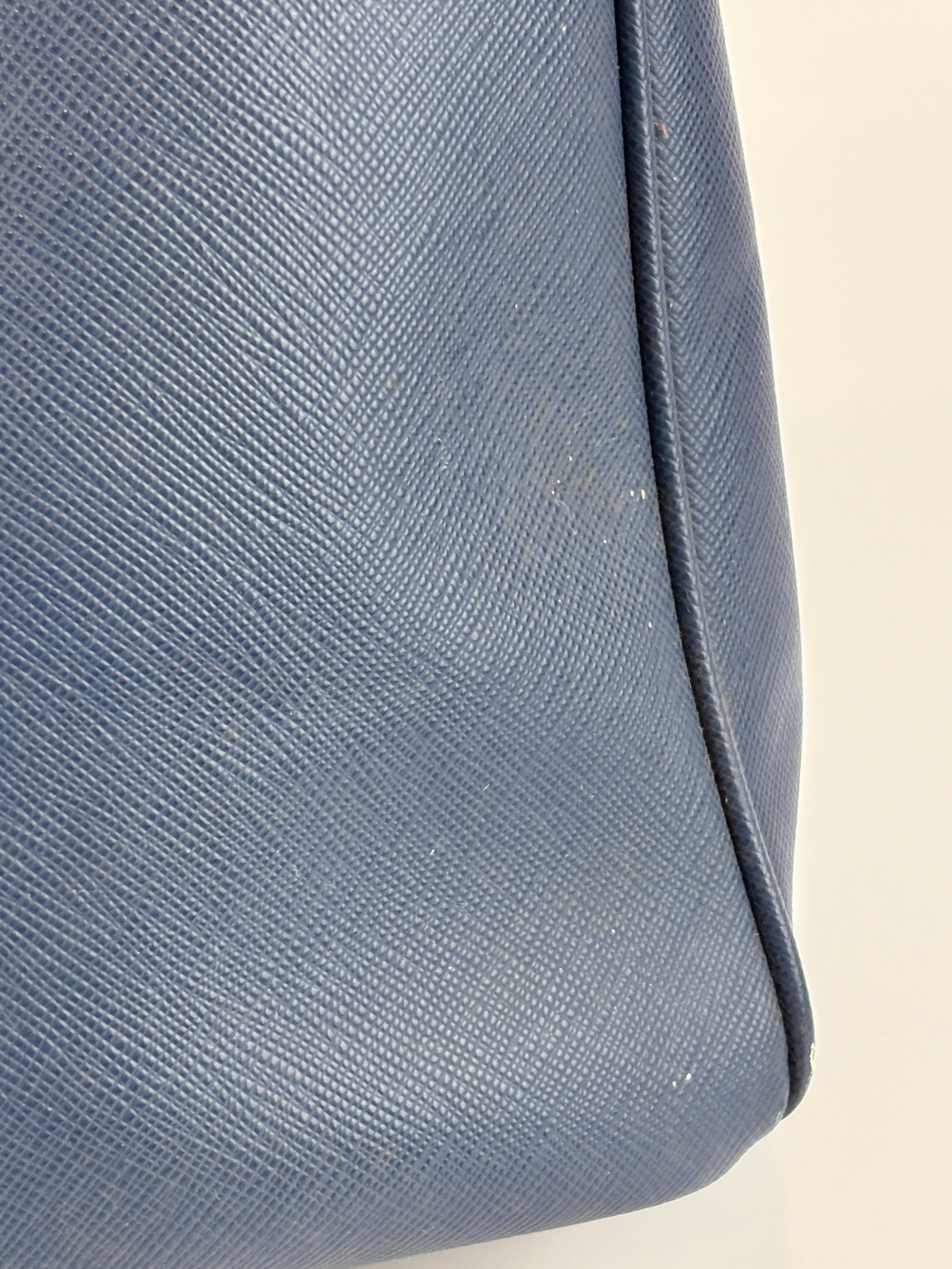 BN1786 Saffiano Lux Tote Large Navy