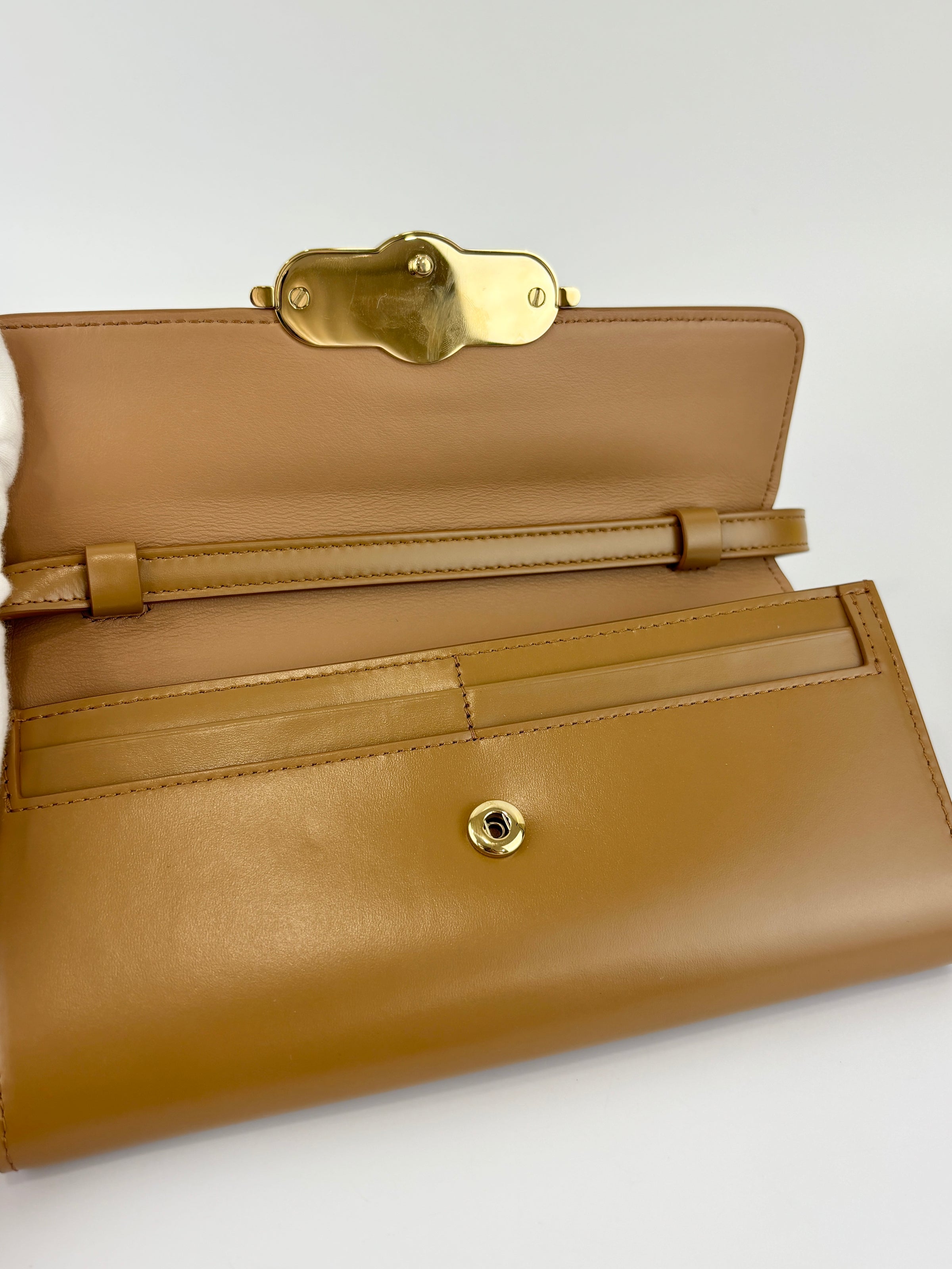 Pimlico Wallet on Strap Sable Super Lux Calf Crossbody