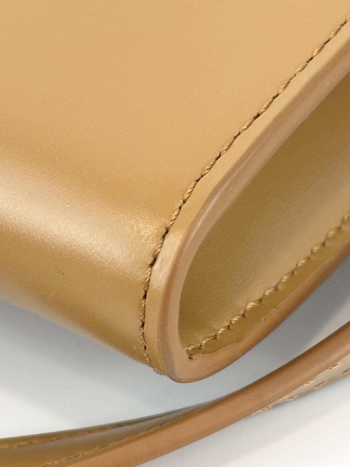 Pimlico Wallet on Strap Sable Super Lux Calf Crossbody