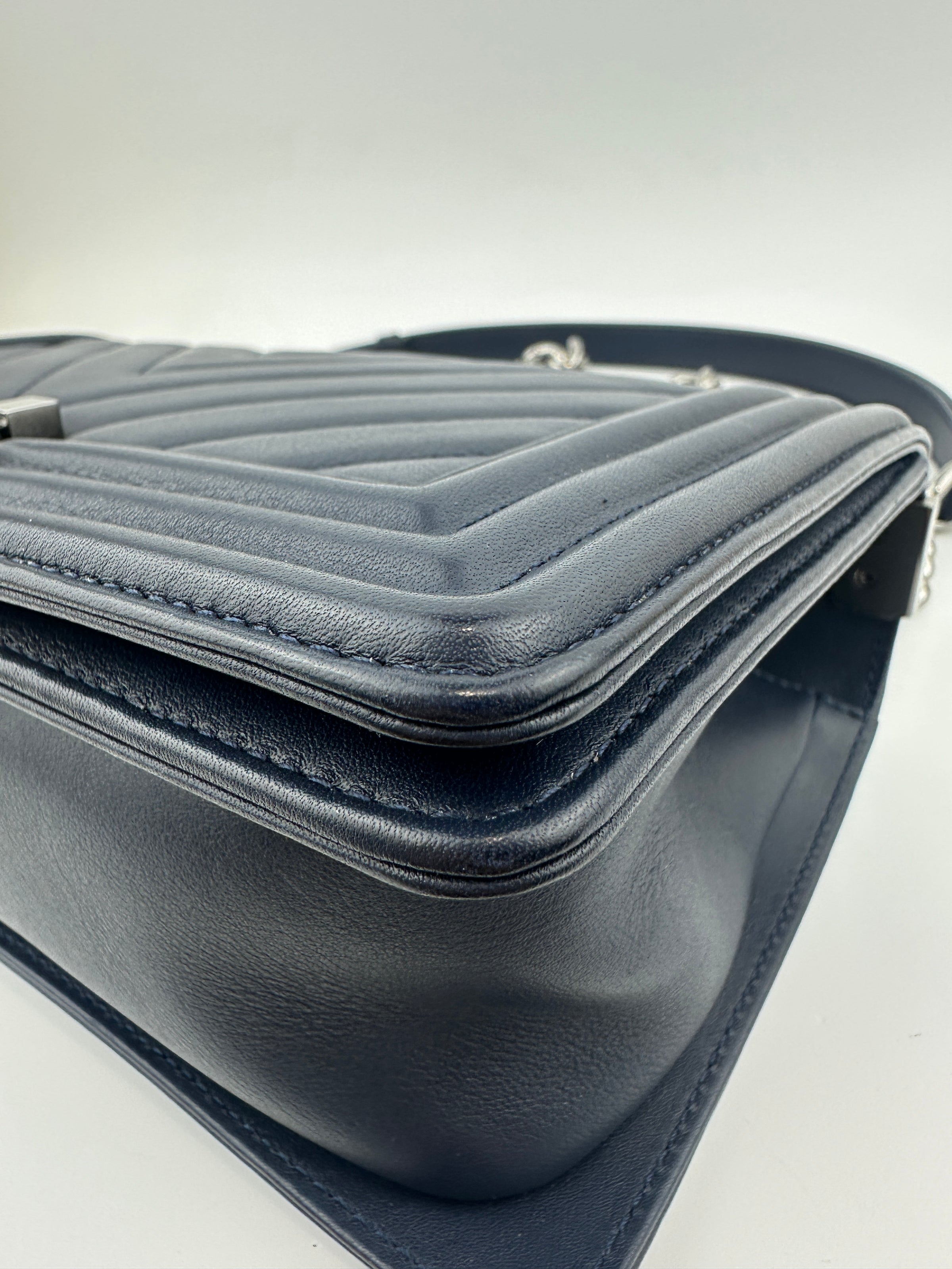 Old Medium Boy Chevron Lambskin Navy PHW