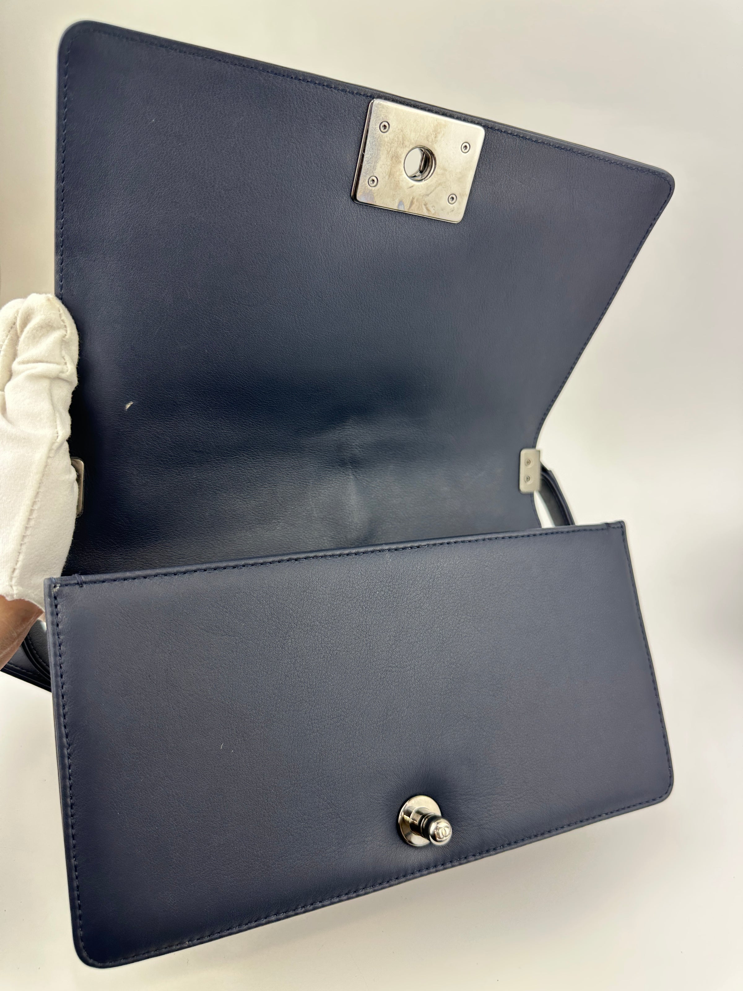 Old Medium Boy Chevron Lambskin Navy PHW