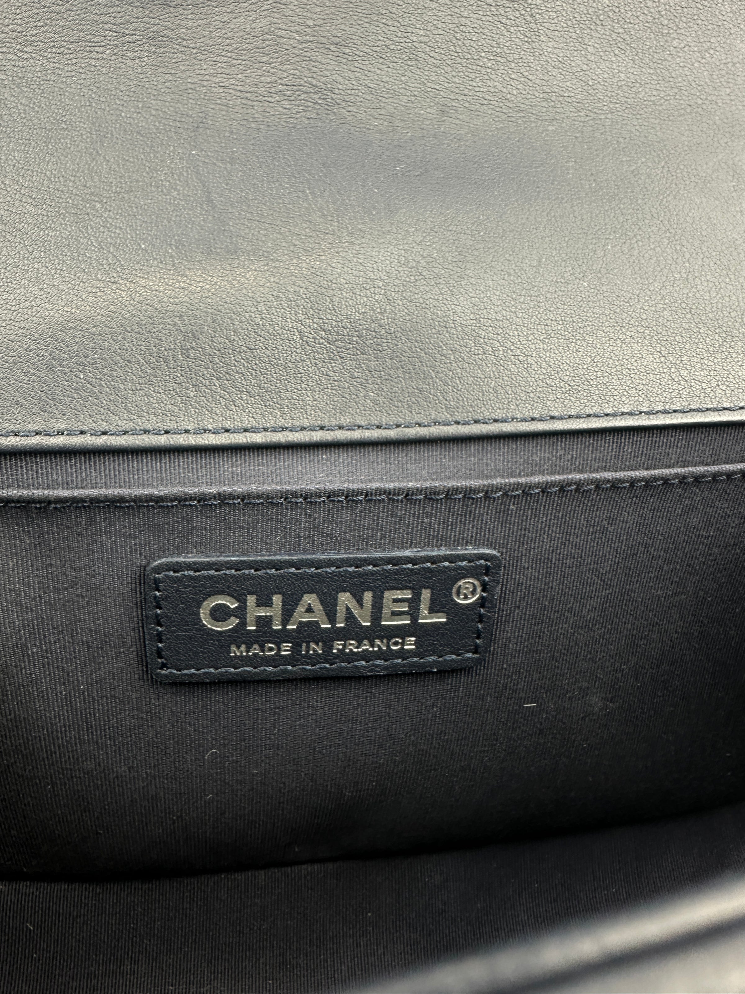 Old Medium Boy Chevron Lambskin Navy PHW